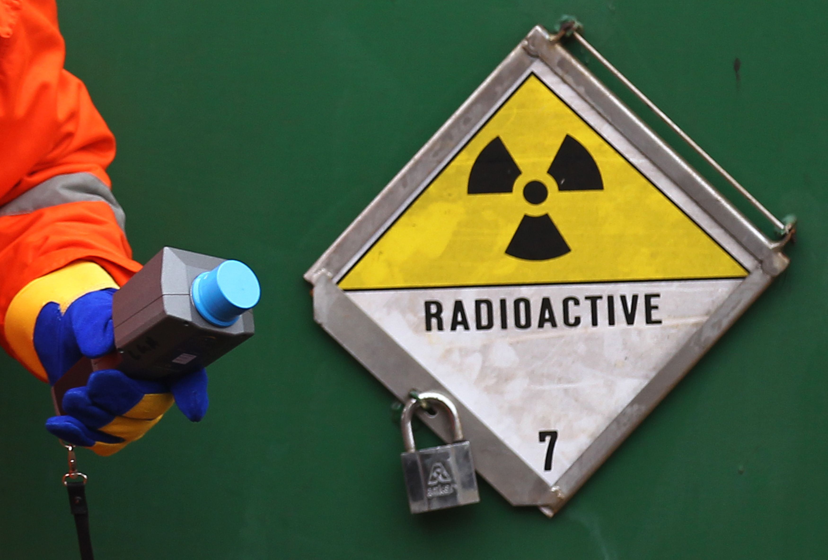 Atommüll-Endlager in Finnland soll bald in Betrieb genommen werden. Das stoßt auf viel Kritik, aber auch Zustimmung.