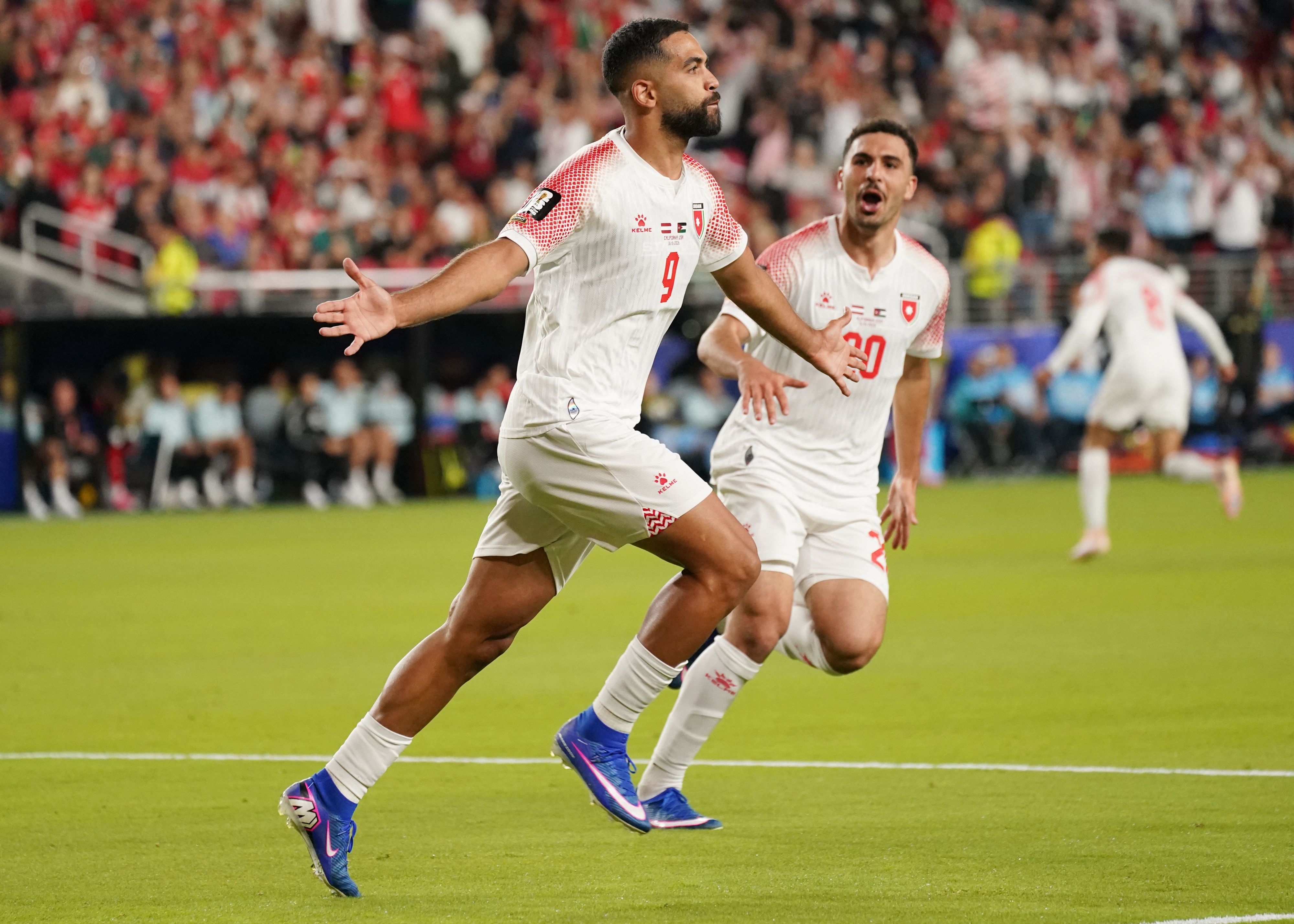 Jordaniens Ali Olwan jubelt gegen Österreich. 