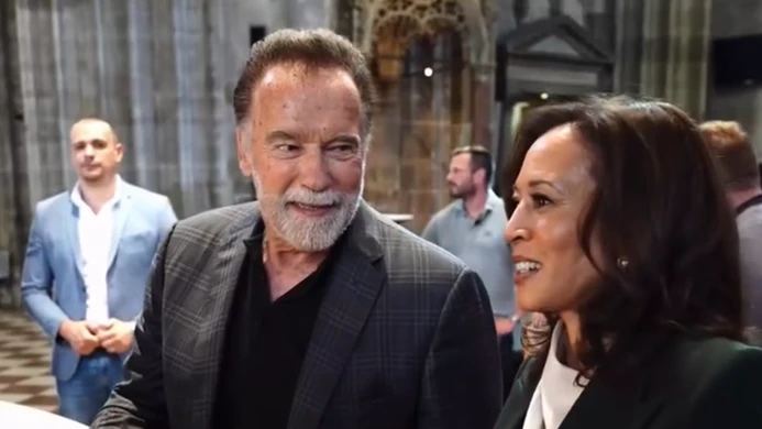 Heute.at - Mit Toni Faber! Schwarzenegger zeigt Harris Stephansdom