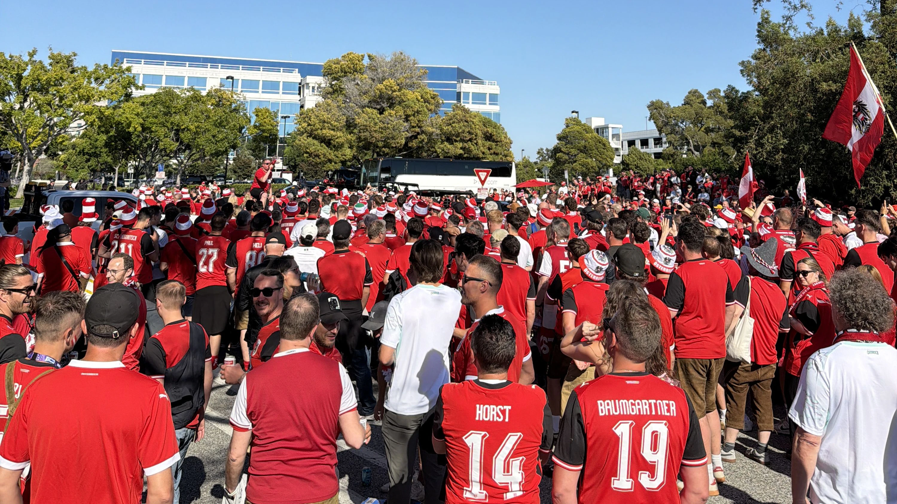 Die Fans beim Marsch zum San Francisco Stadion