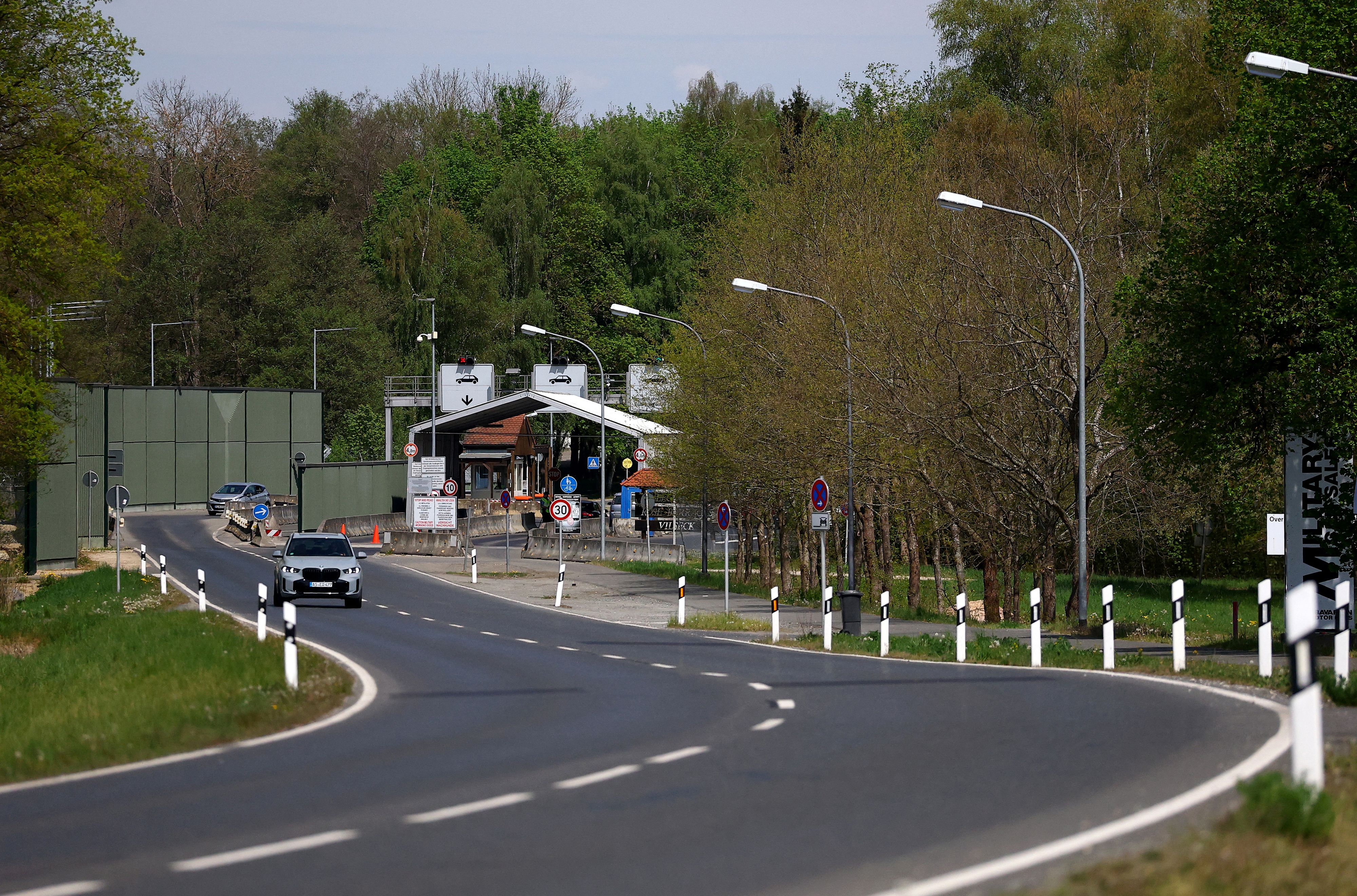 Bisher galt dabei die Drei-Monats-Regel. Kam nach drei Monaten kein Schreiben, war der Verkehrsverstoß verjährt.