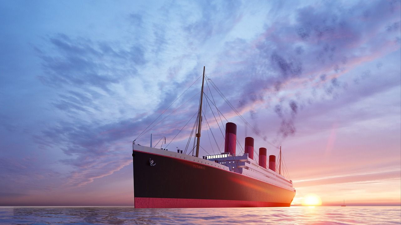 Titanic im Sonnenuntergang