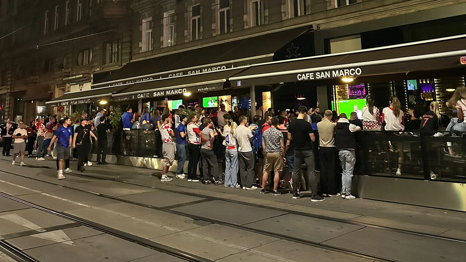 Tolle Stimmung und Zittern bis zum Schluss bei den WM-Partien im "San Marco".