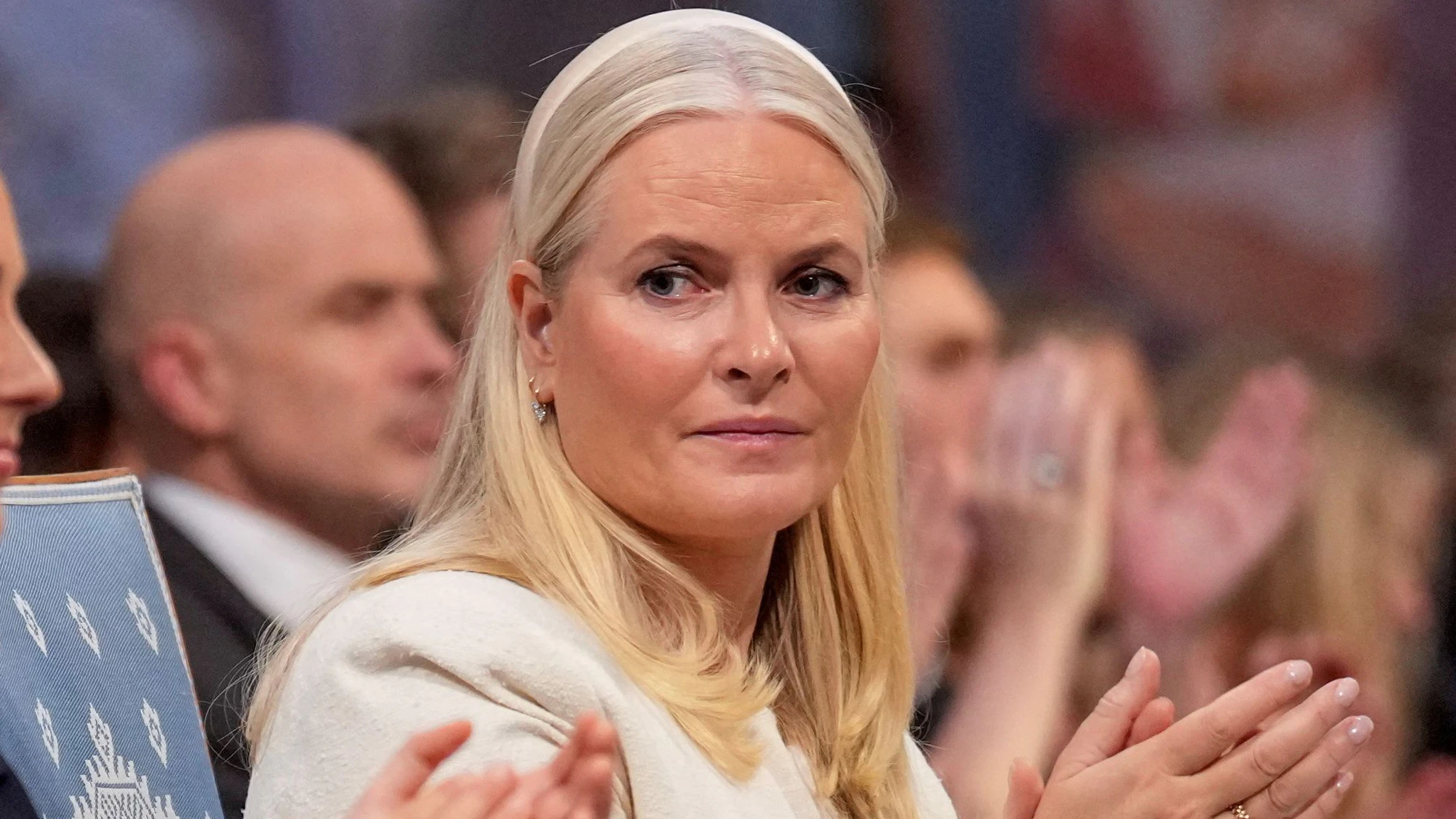 Heute.at - Neue OP-Details: Ärzte legten Mette-Marits Herz still