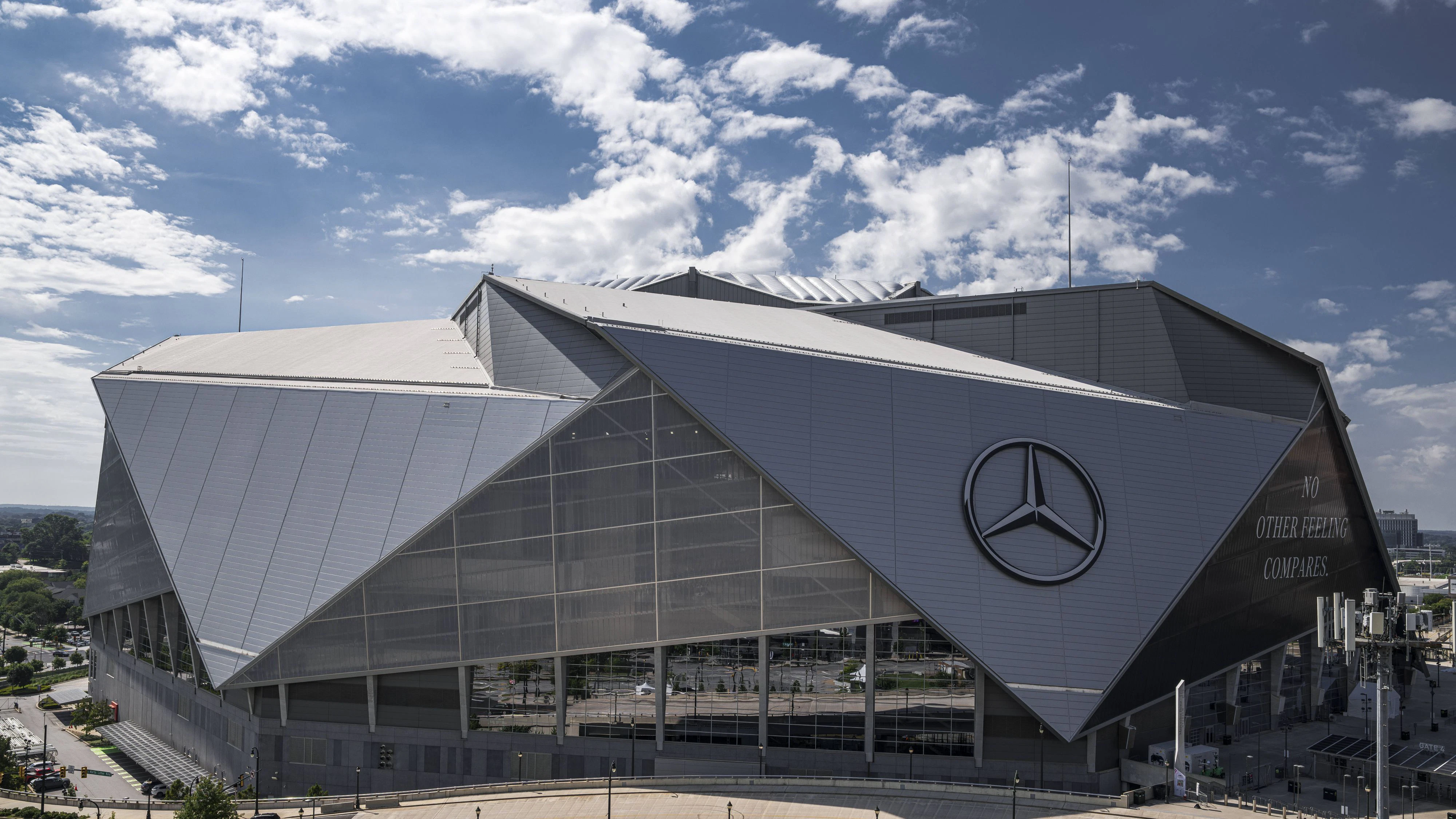 Mercedes-Benz Stadium A general view shows the Mercedes-Benz Stadium in Atlanta, Georgia. Mercedes-Benz Stadium is a retractable roof multi-purpose stadium home of Atlanta Falcons and Atlanta United FC, it will host matches during the 2026 FIFA World Cup, WM, Weltmeisterschaft, Fussball Atlanta United States Copyright: xNicoloxCampox