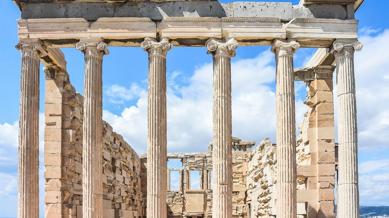 Heute.at - Akropolis nach 200 Jahren wieder komplett