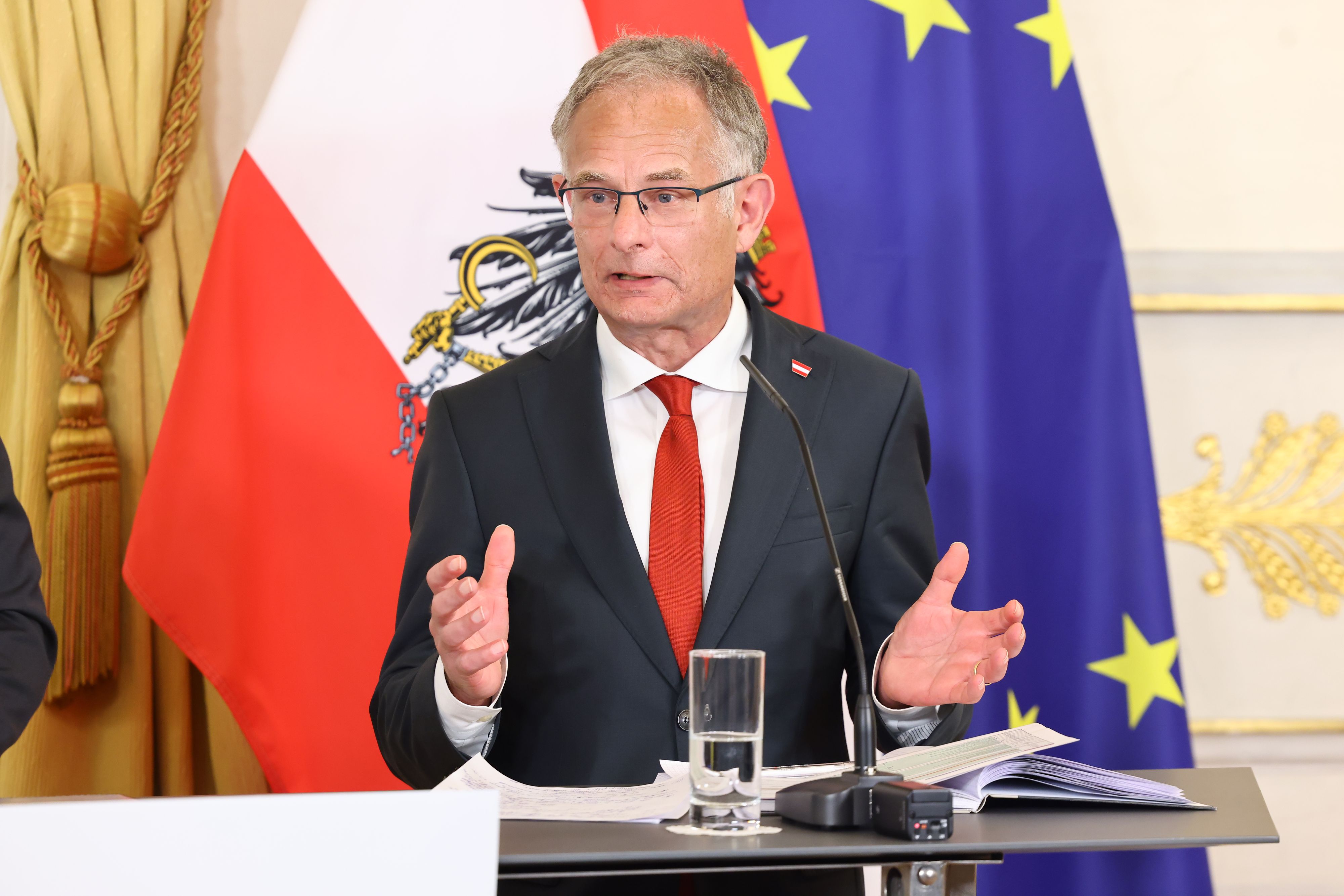 Bis 2029 rechnet Finanzminister Markus Marterbauer (SPÖ) mit Mehreinnahmen von 1,4 Milliarden Euro.