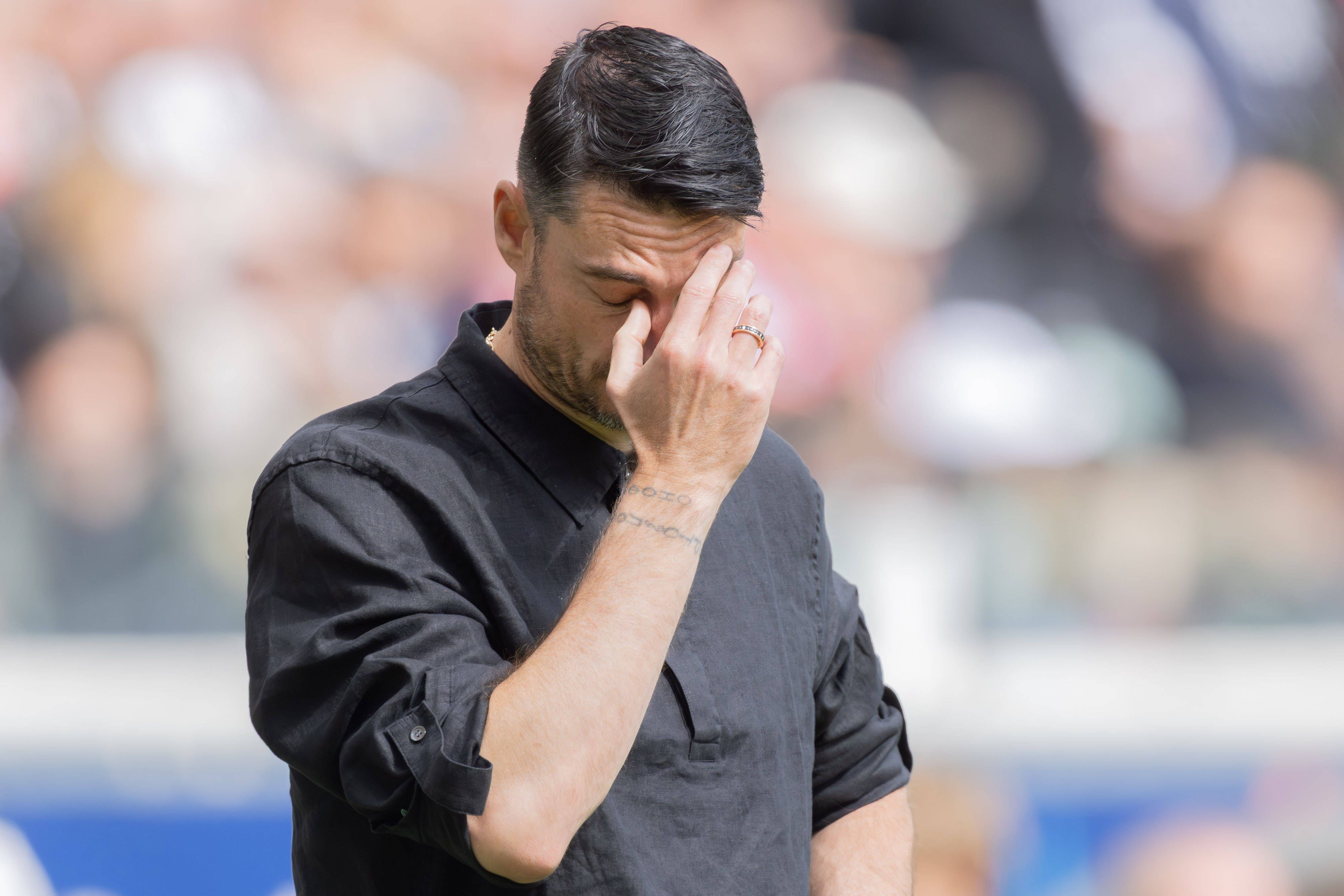 Der spanische Coach Albert Riera. 