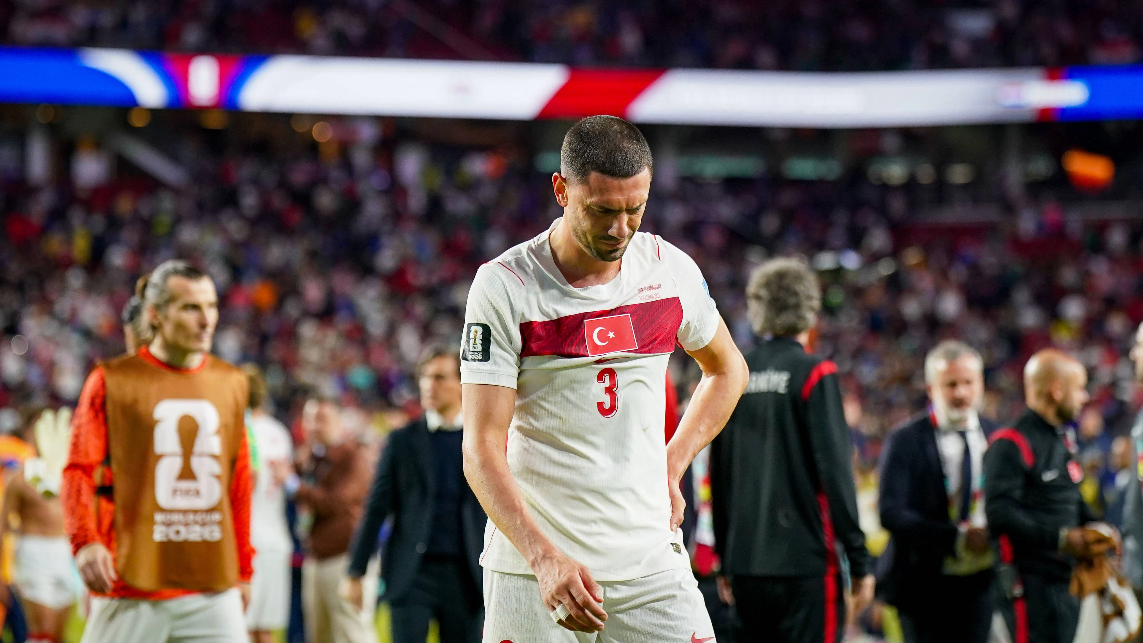 Einer der türkischen Unglücksraben im Bild: Merih Demiral. 