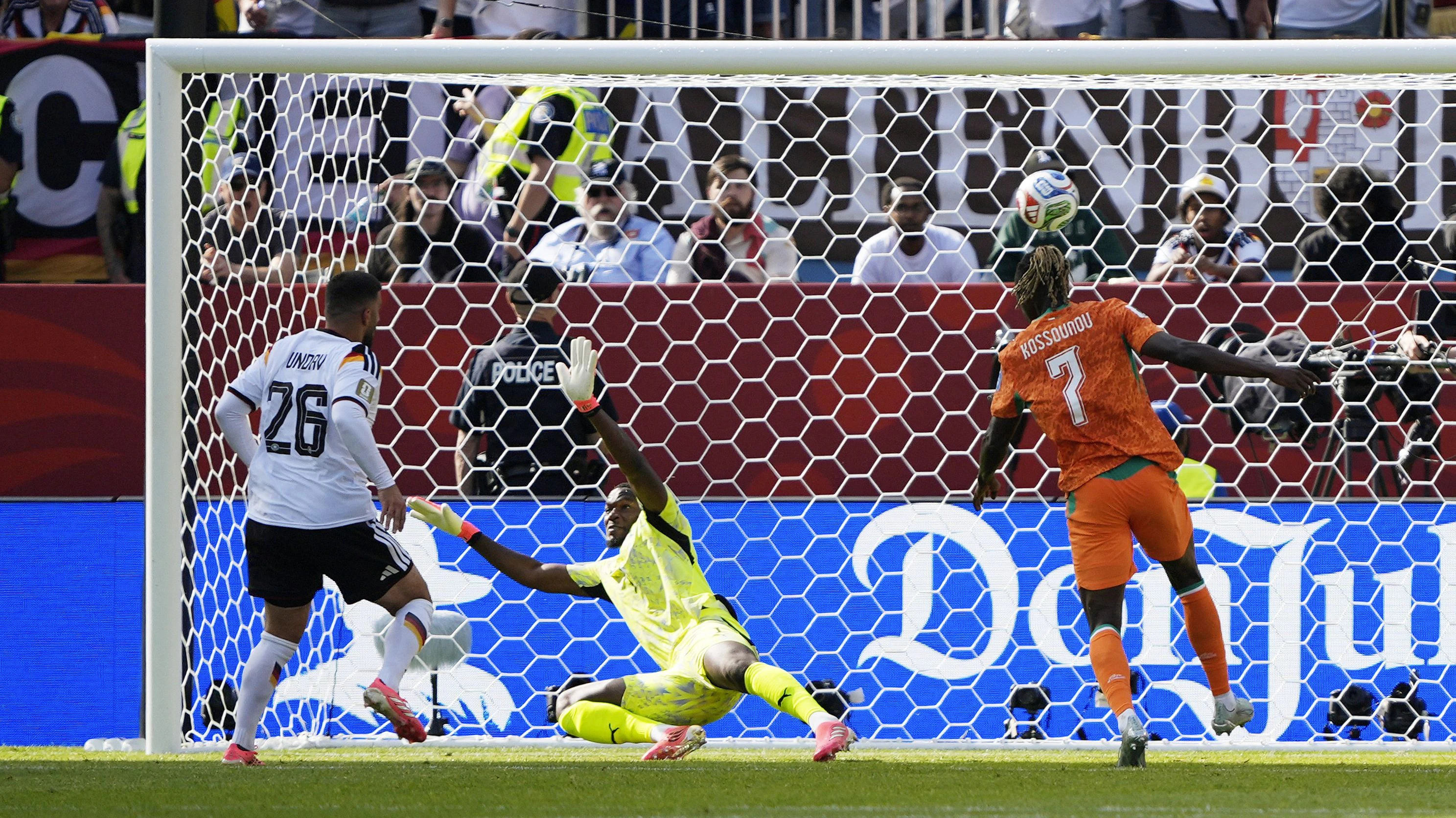 Heute.at - Deutschland feiert in Nachspielzeit 2:1-Sieg