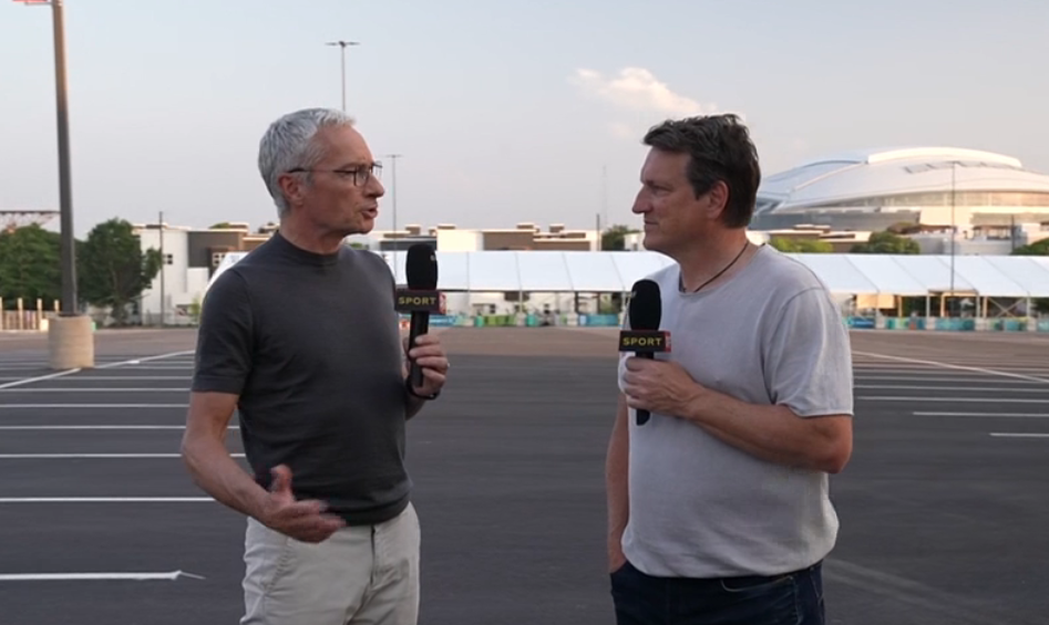 Rainer Pariasek und Andreas Herzog beim schmähführen. 