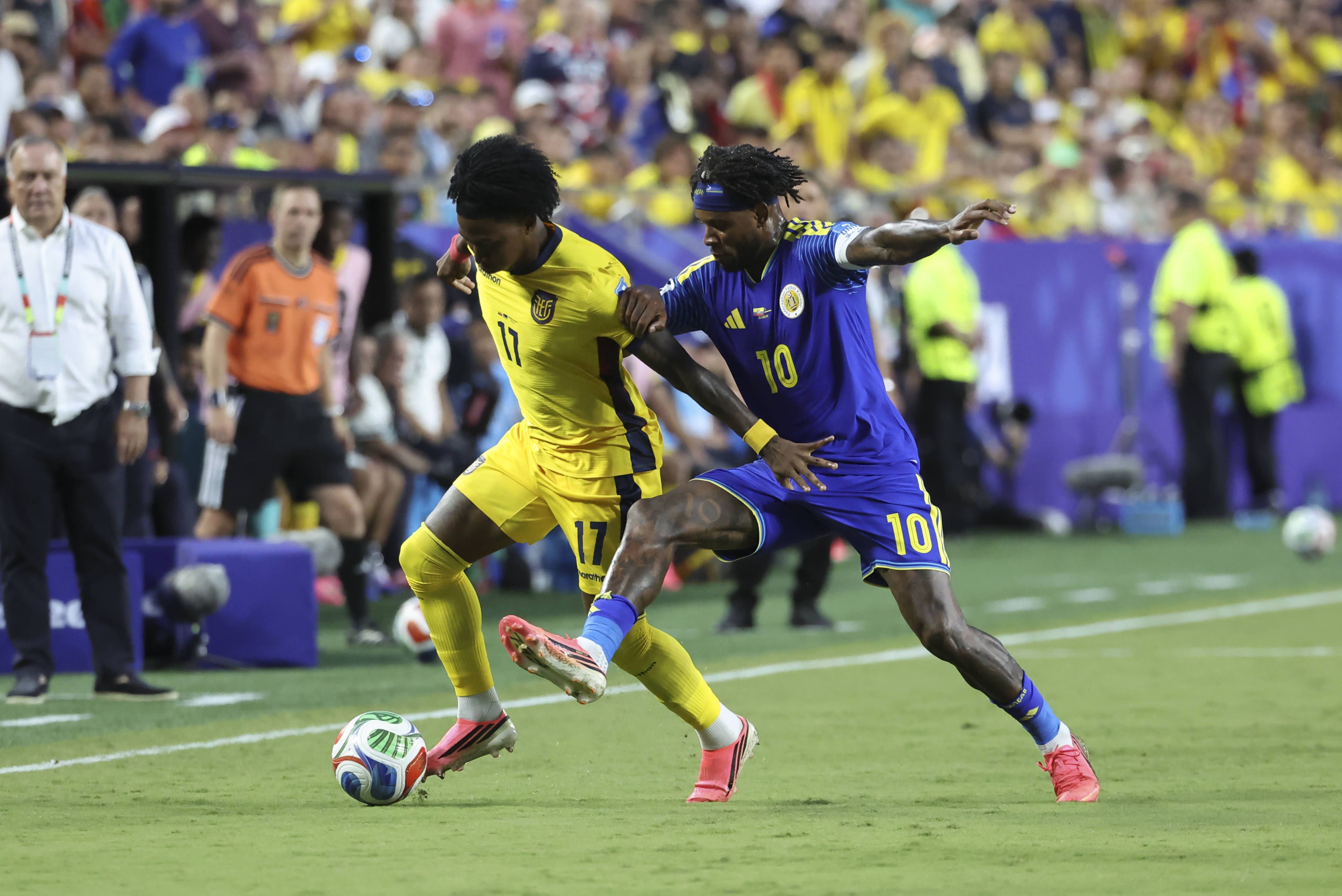 Curacao mit dem ersten Punktgewinn. 