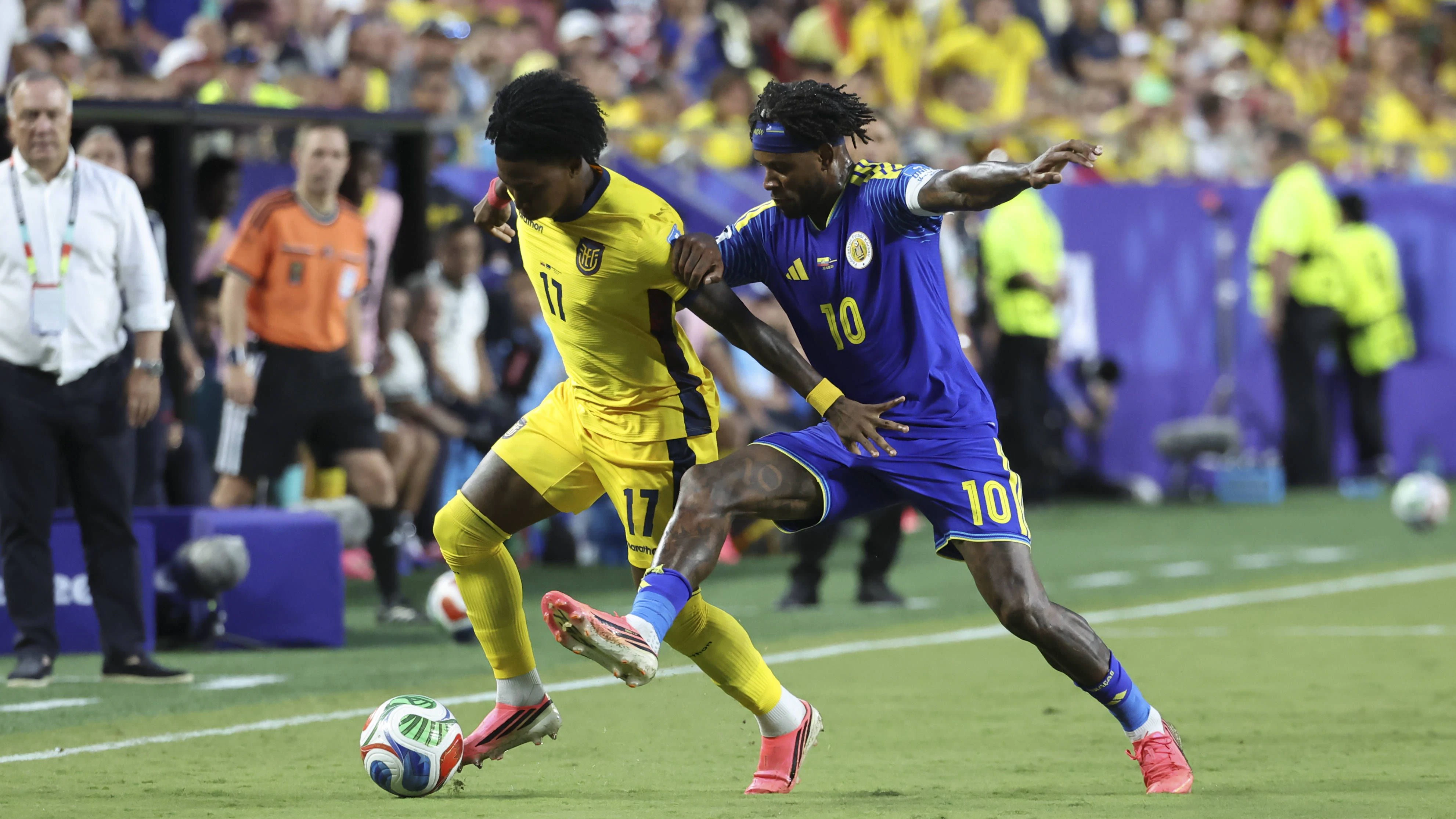 Curacao mit dem ersten Punktgewinn. 