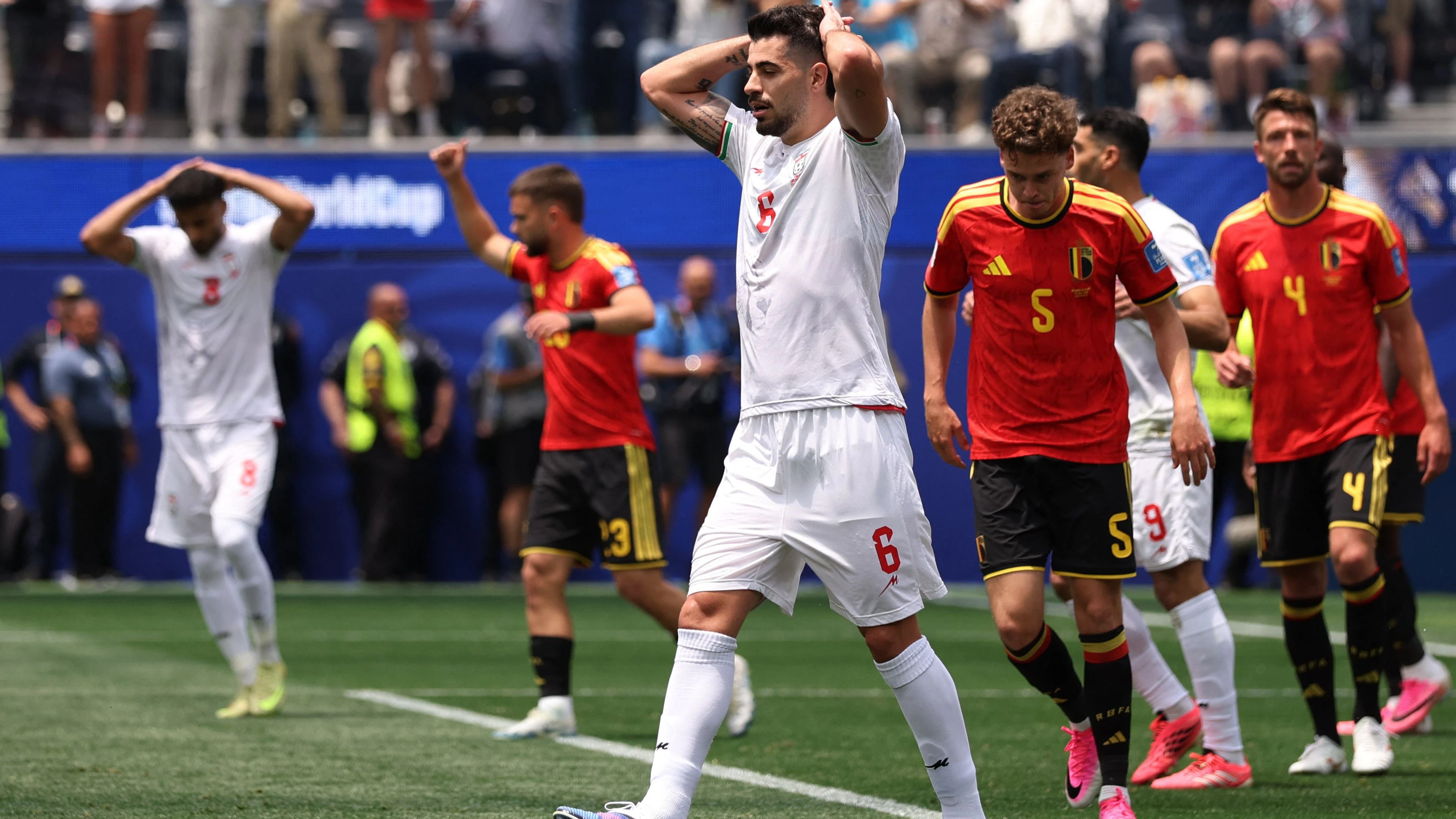 Heute.at - 0:0! Favorit Belgien sieht Rot und scheitert am Iran
