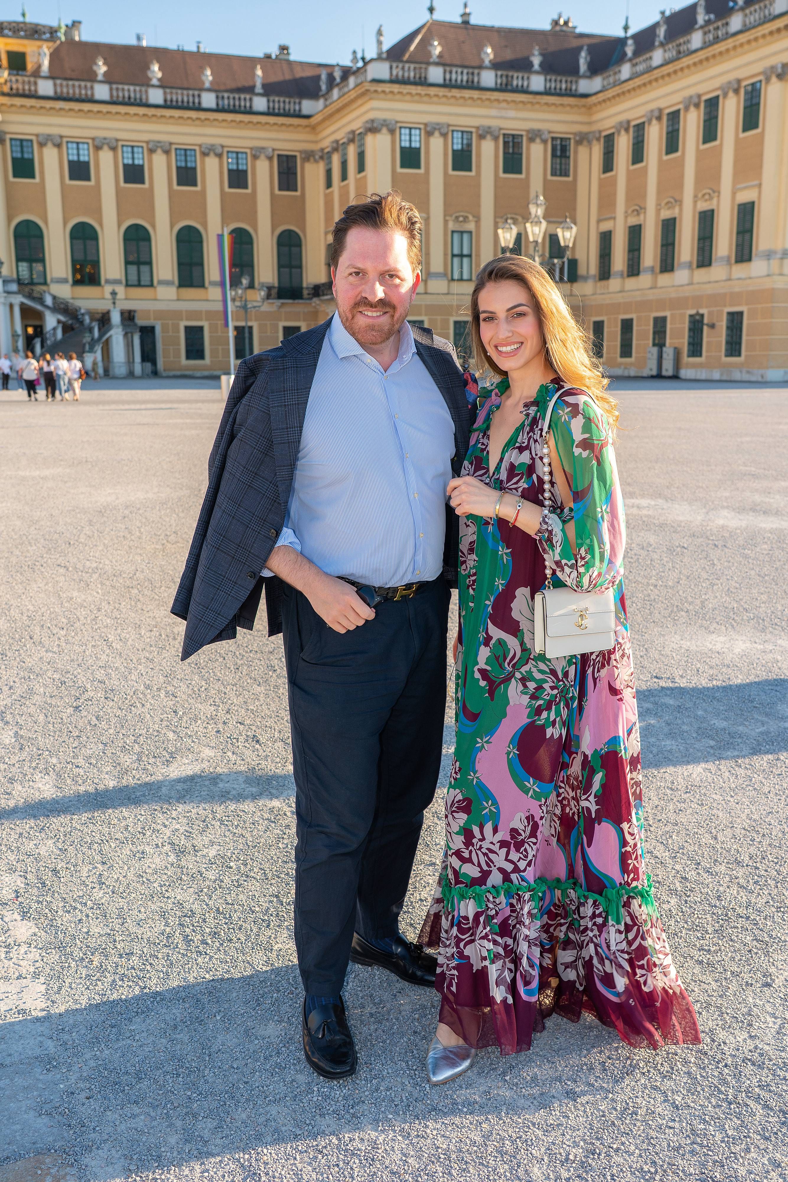 Daniel Serafin mit Begleitung Antonia