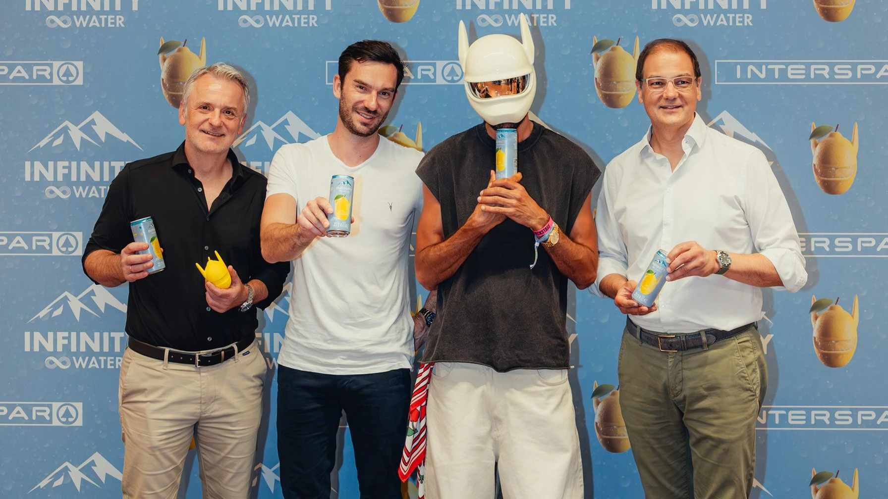 Harald Doppler (Infinity Water), Walter Scherb (Infinty Water), CRO, Johannes Holzleitner (Interspar)