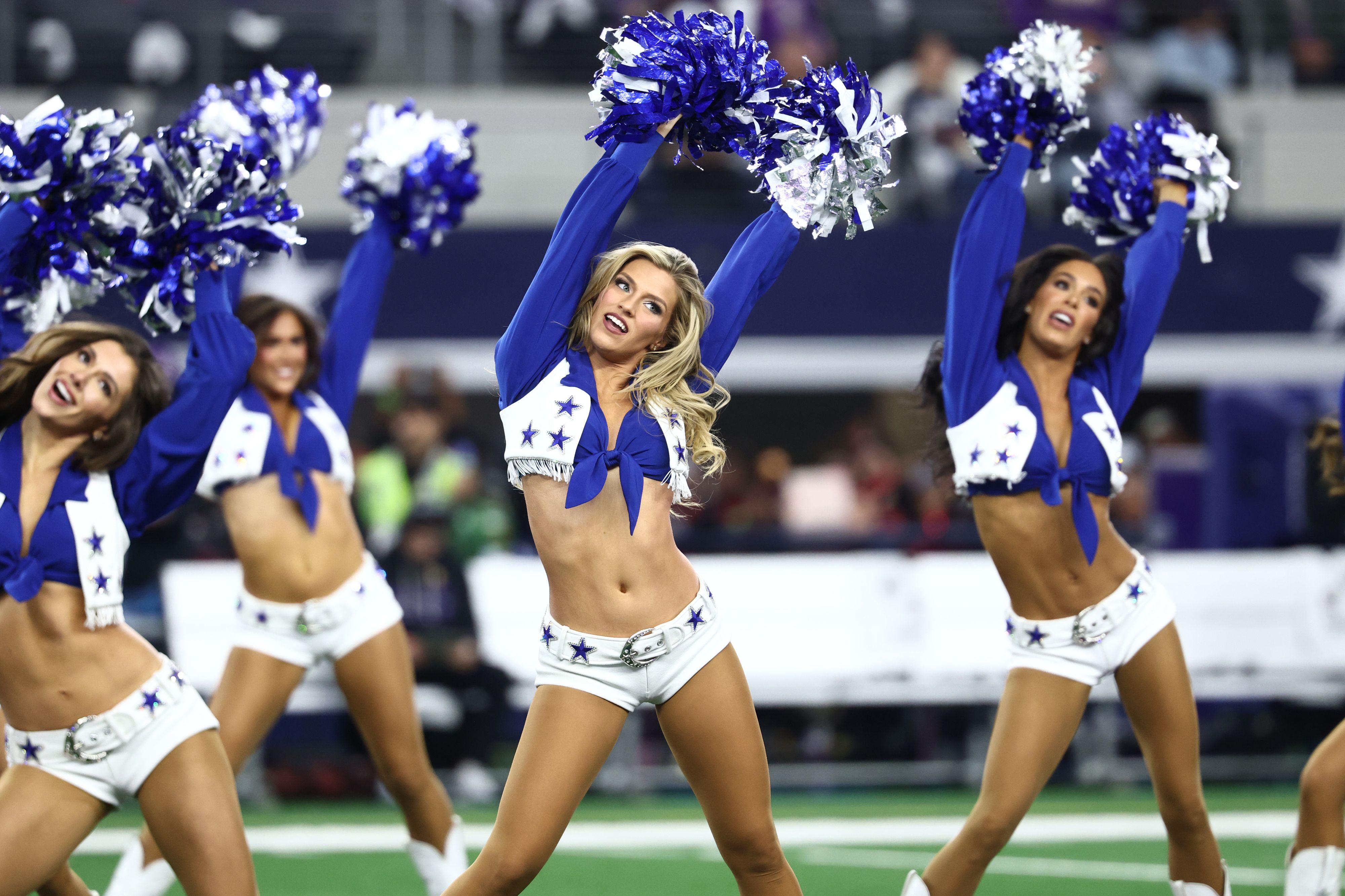 Die Cheeleader der Dallas Cowboys sind vor dem Hit Österreich gegen Argentinien im Einsatz
