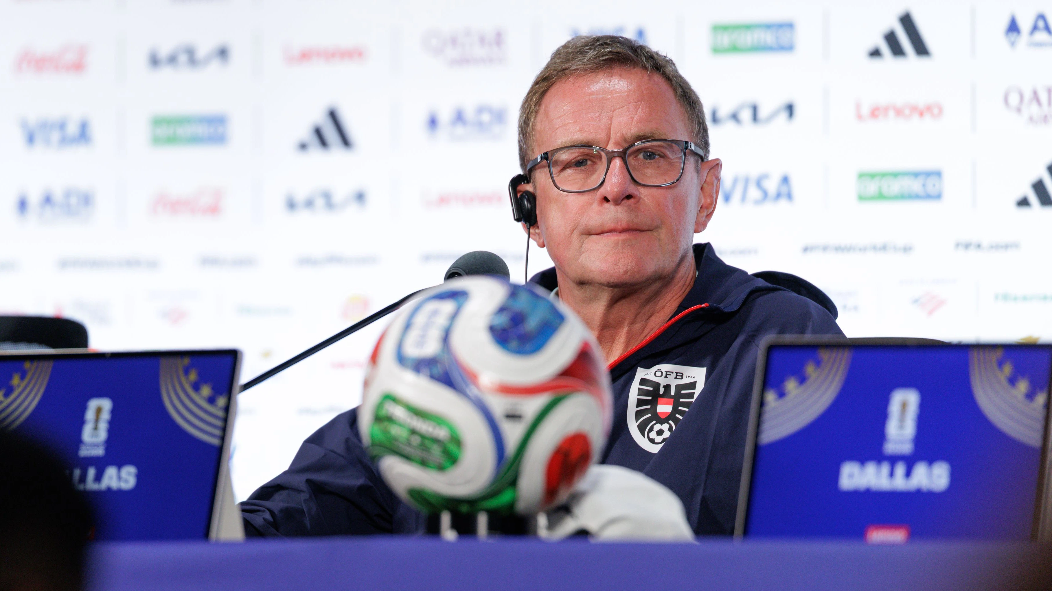 Ralf Rangnick hat sich bereits auf eine Startelf festgelegt. 