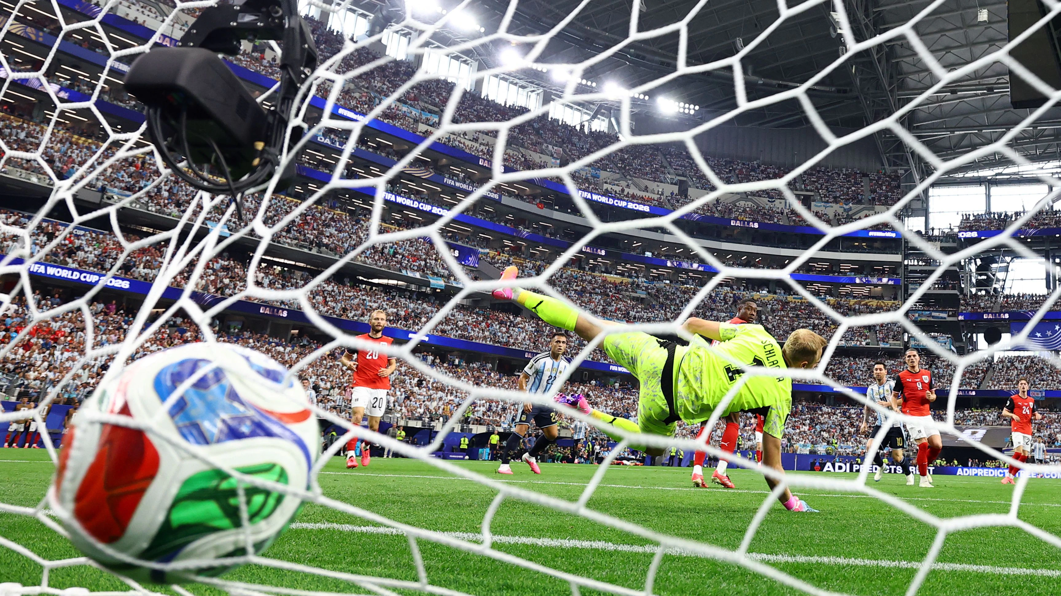 Heute.at - 0:2! Doppelter Messi bricht Österreich spät das Herz