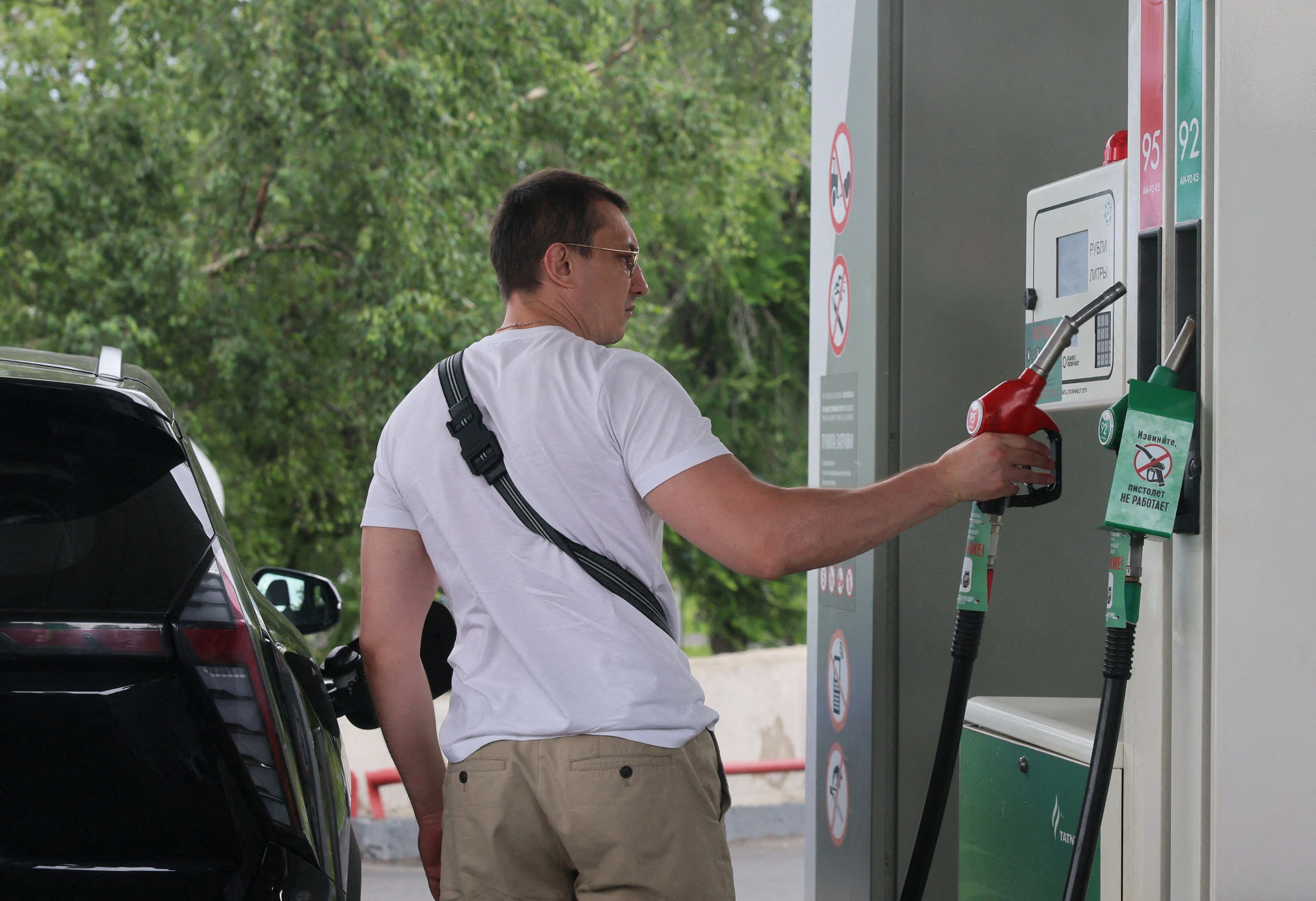 Benzin und Diesel werden wider rationiert