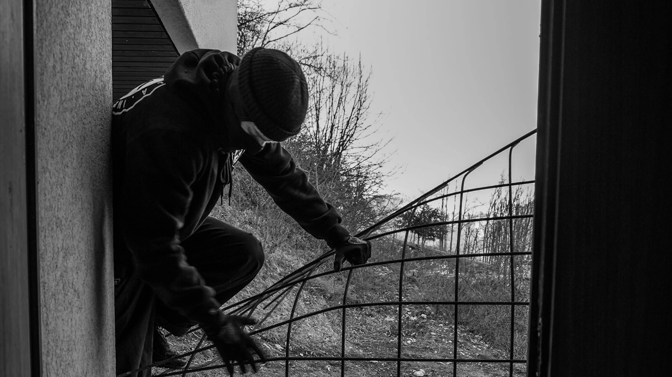 Durch die leeren Wohnungen während der Fußballspiele steigt das Risiko für einen Einbruch. 
