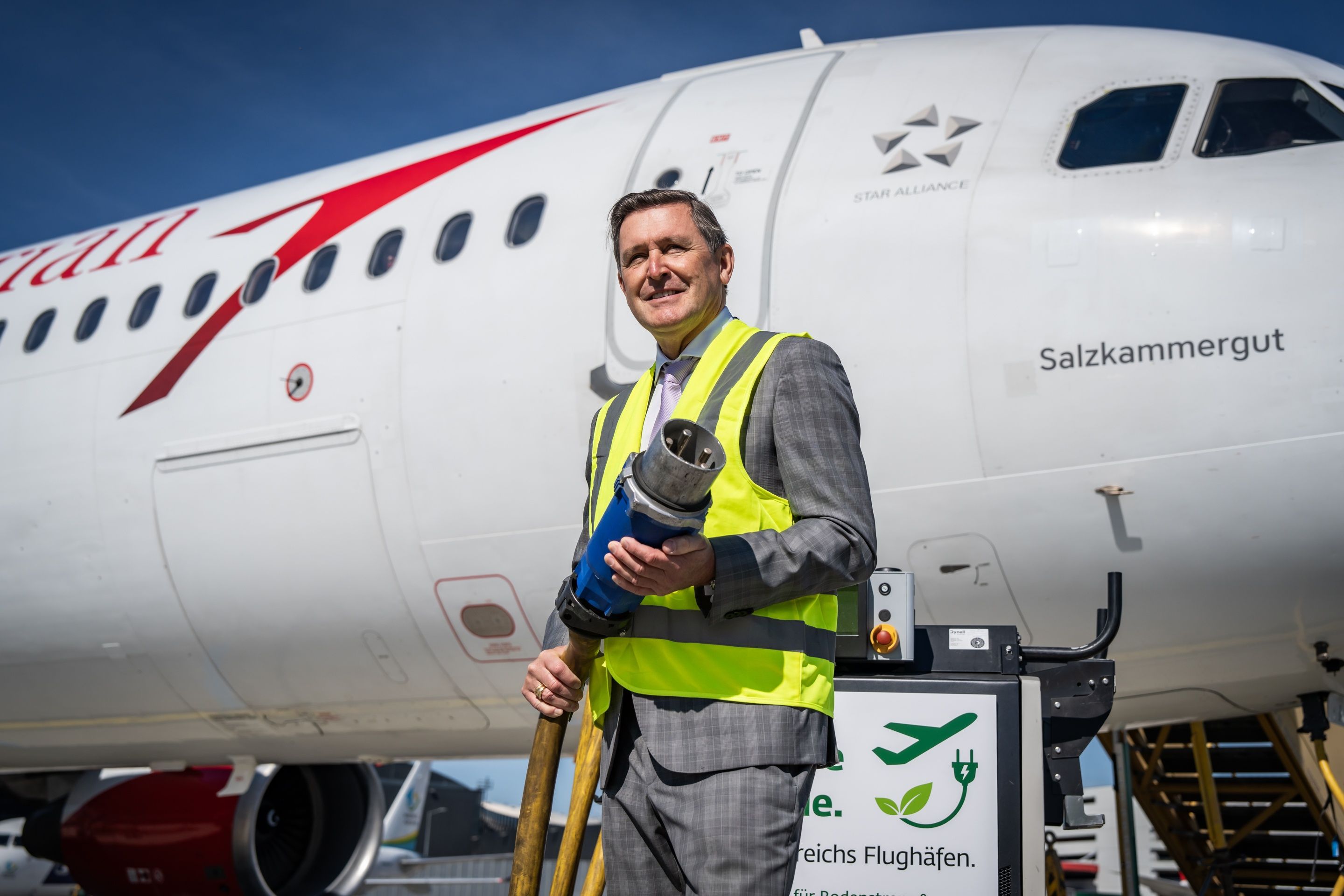 Heute.at - Elektrisierend – 3 Mio. Euro für leisere Jets am Boden