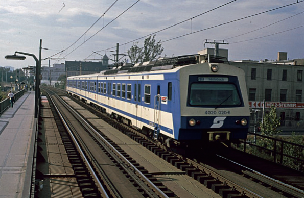 Heute.at - Feierlicher Abschied von legendärer Zug-Garnitur 4020