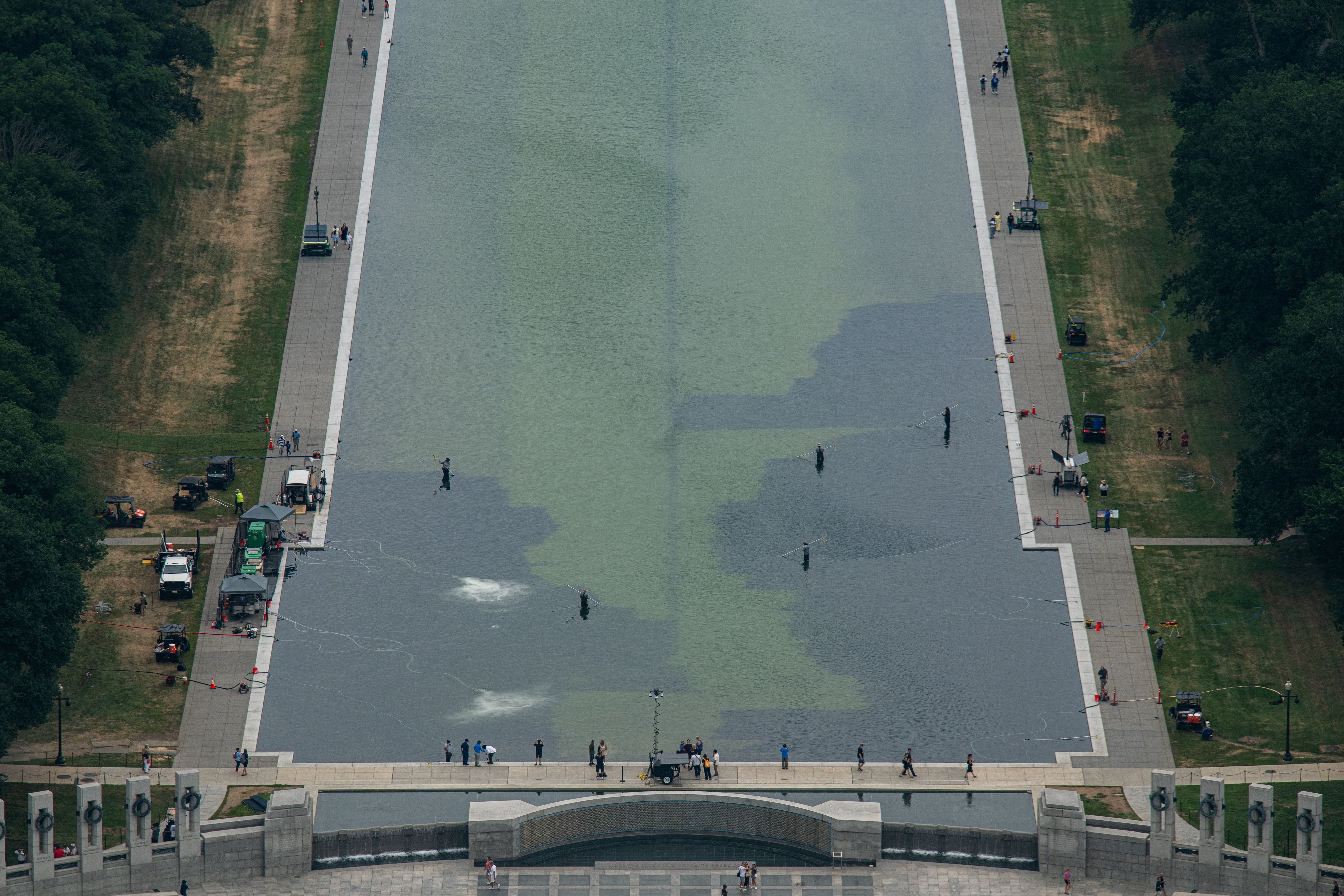 Der sogenannte Reflecting Pool kämpft mit einer Algen-Plage.