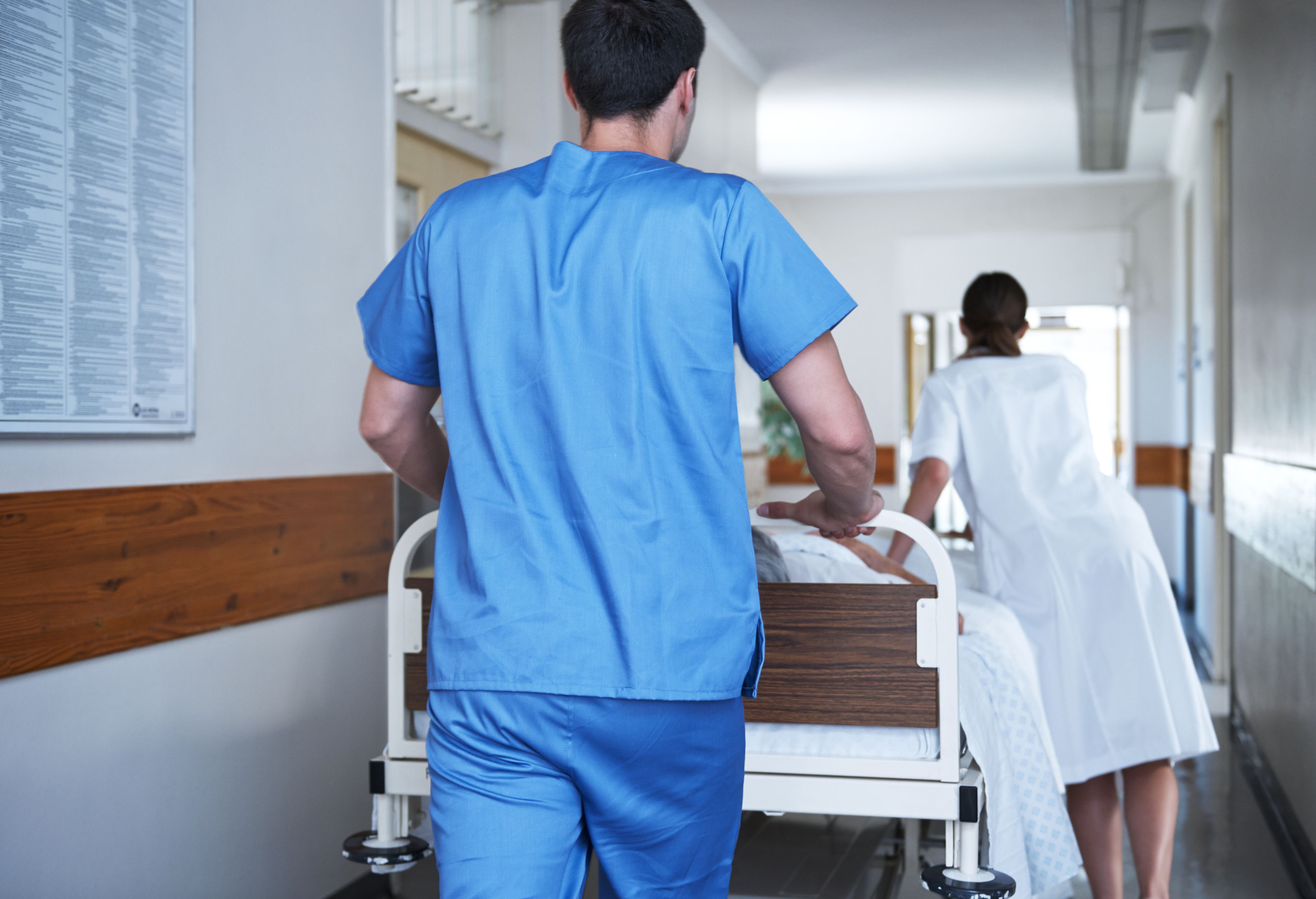 Aktuell laufen Mordermittlungen gegen einen ehemaligen Pfleger eines Spitals (Symbolbild)