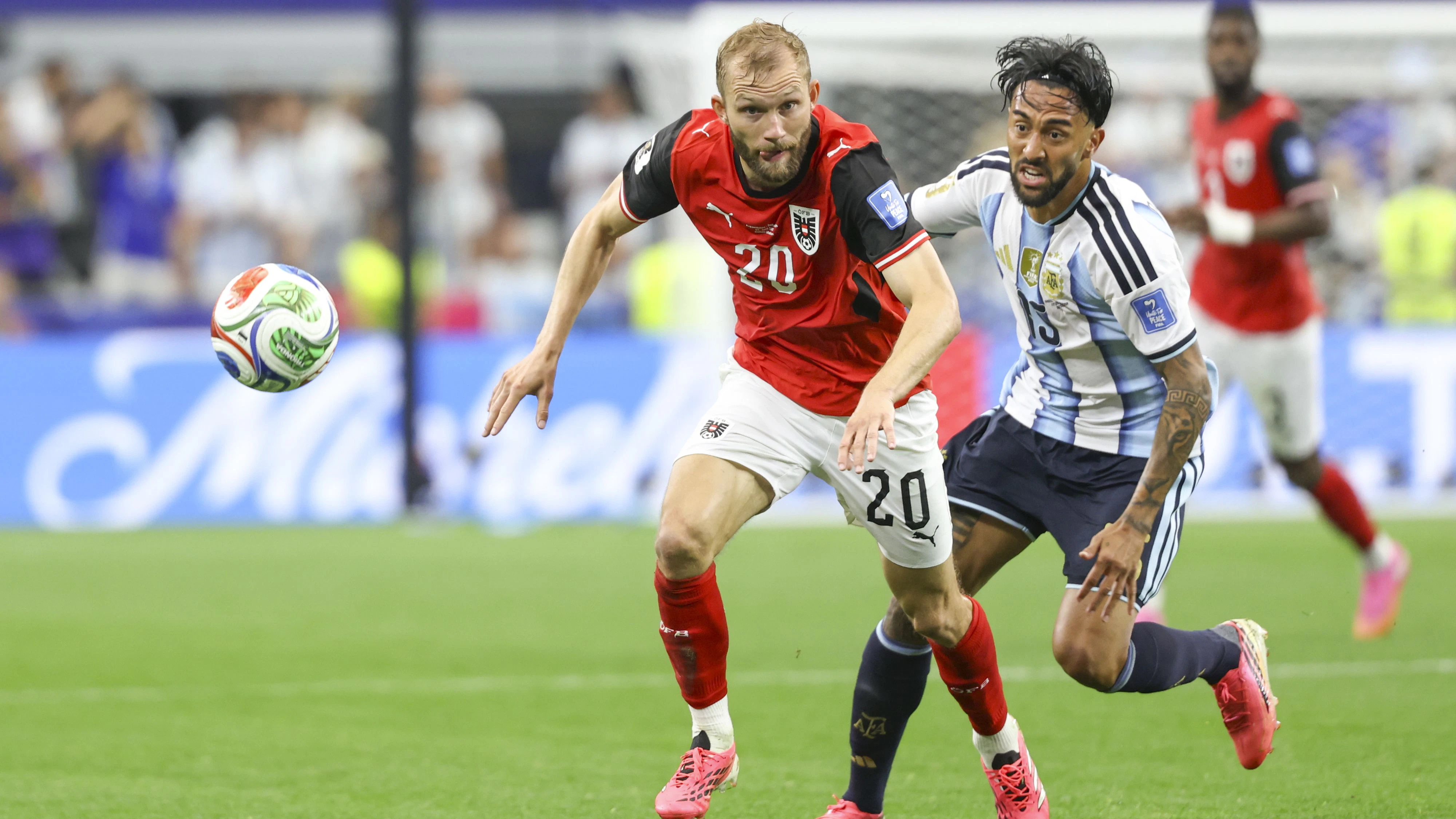 ARLINGTON,TEXAS,USA,22.JUN.26 - SOCCER - FIFA World Cup 2026, group stage, Argentina vs Austria. Image shows Konrad Laimer (AUT) and Nicolas Gonzalez (ARG). Photo: GEPA pictures/ Armin Rauthner