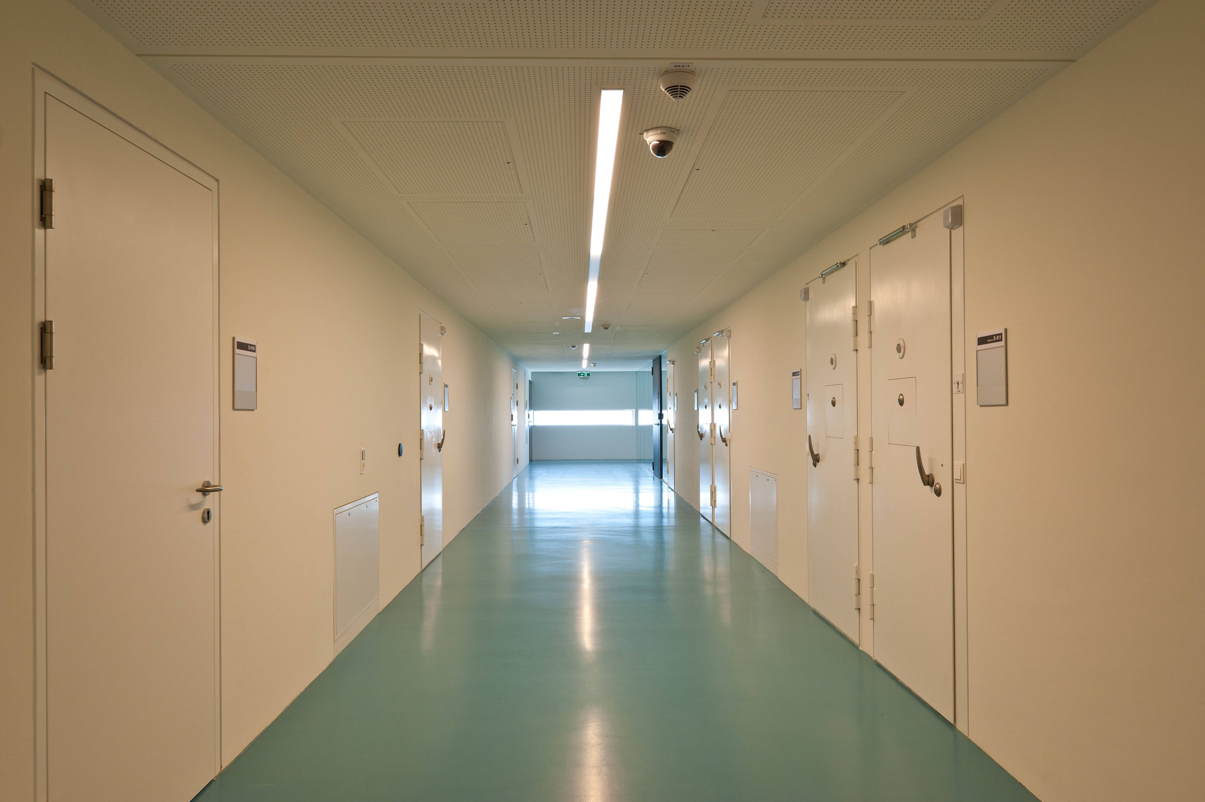 Die ÖVP will 300 Straftäter aus Österreich abschieben. (Symbolbild)
