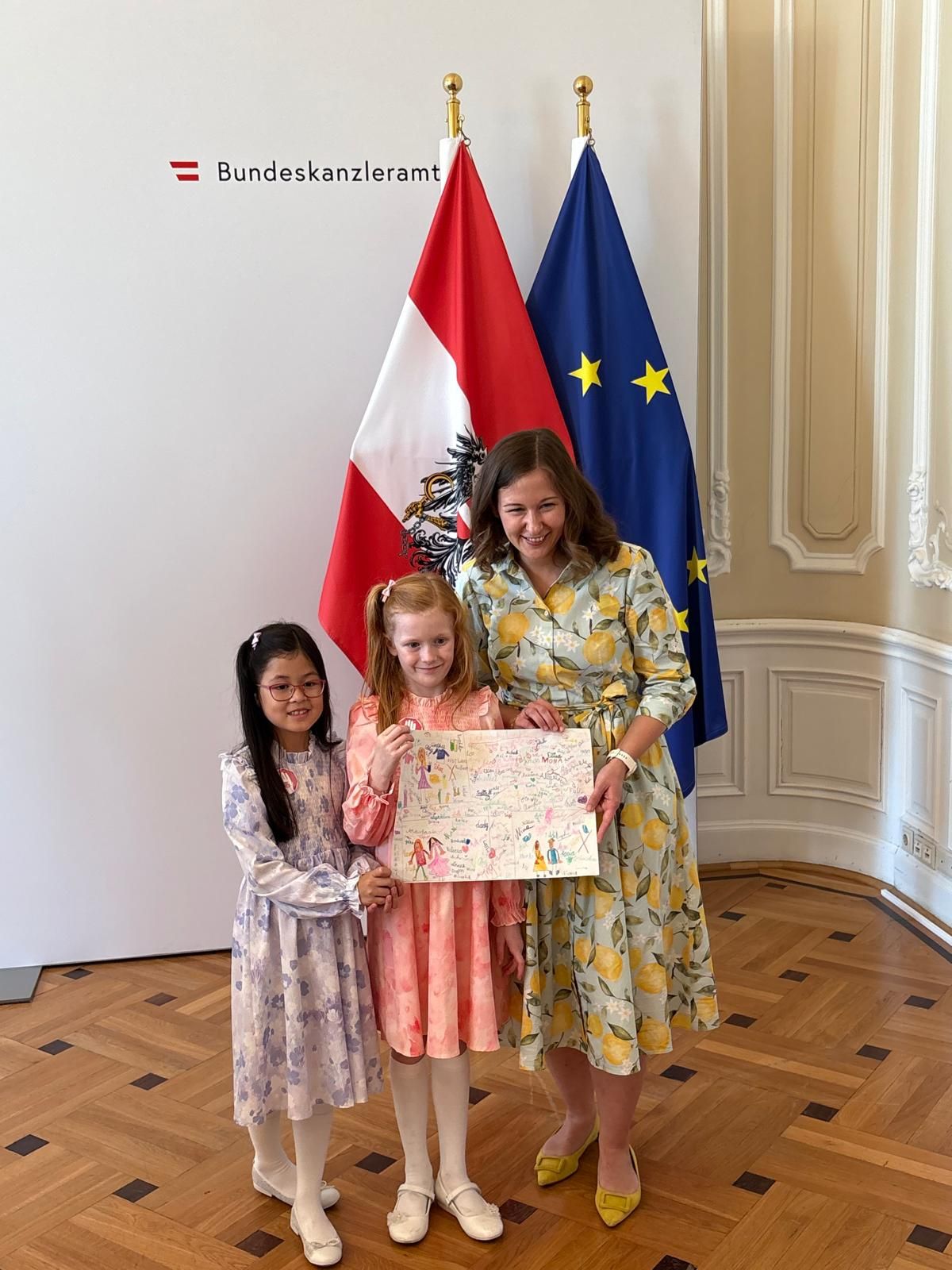 Elisa (l.) und Konstanze von der Initiative 