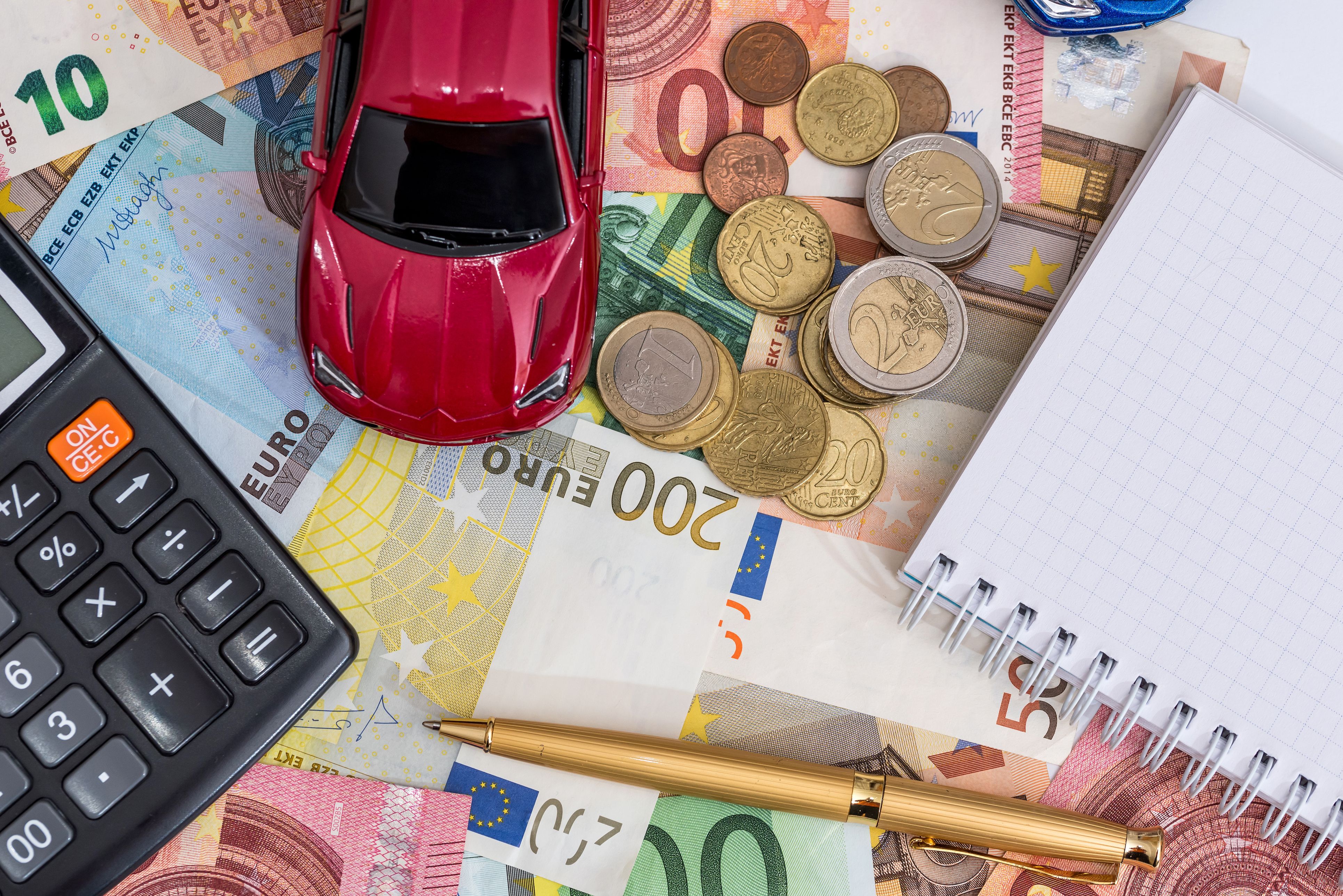 Ölpreis (fast) wieder auf Vorkriegsniveau: Sprit ist dennoch noch immer um rund 10 Prozent teurer als Ende Februar.