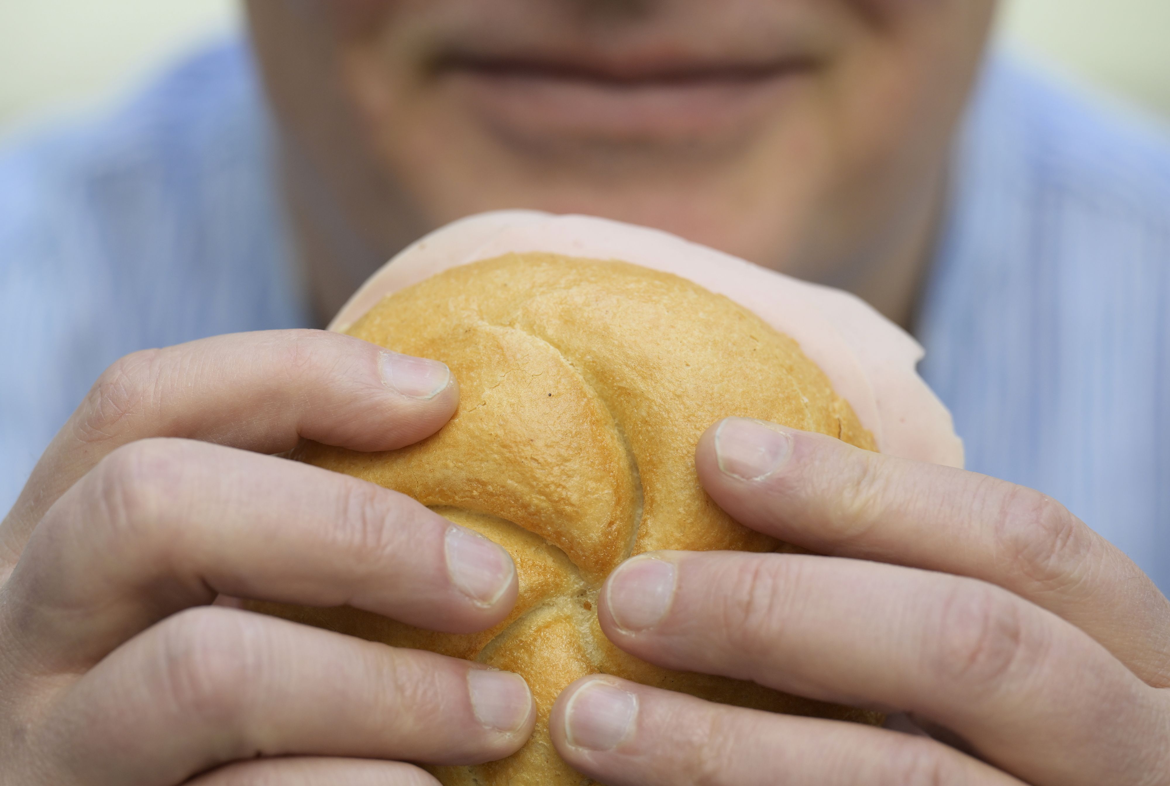 Die Wurstsemmel ist von dem begünstigten Steuersatz ausgeschlossen.