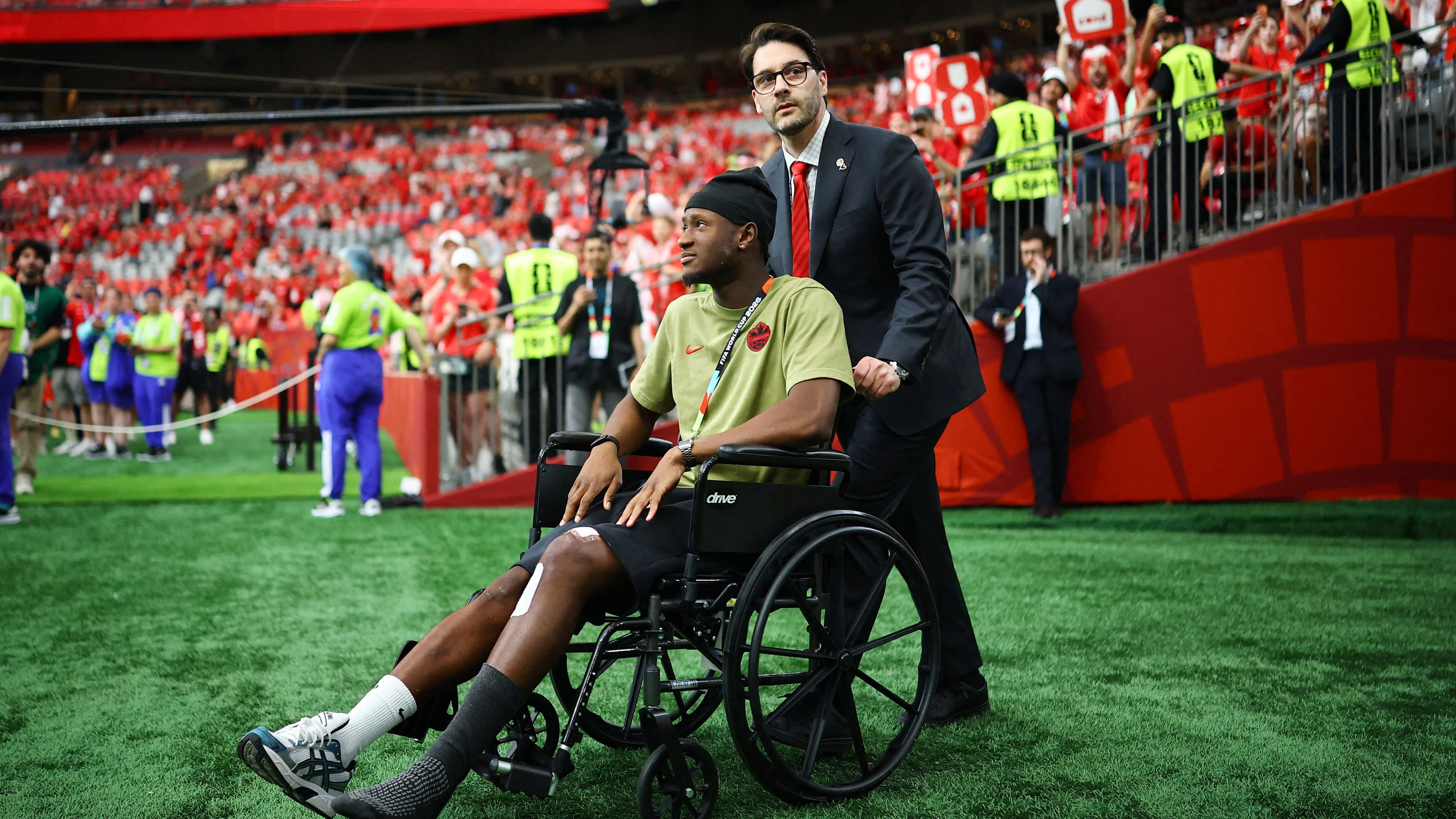 Der so schwer verletzte kanadische Teamspieler Ismael Kone. 