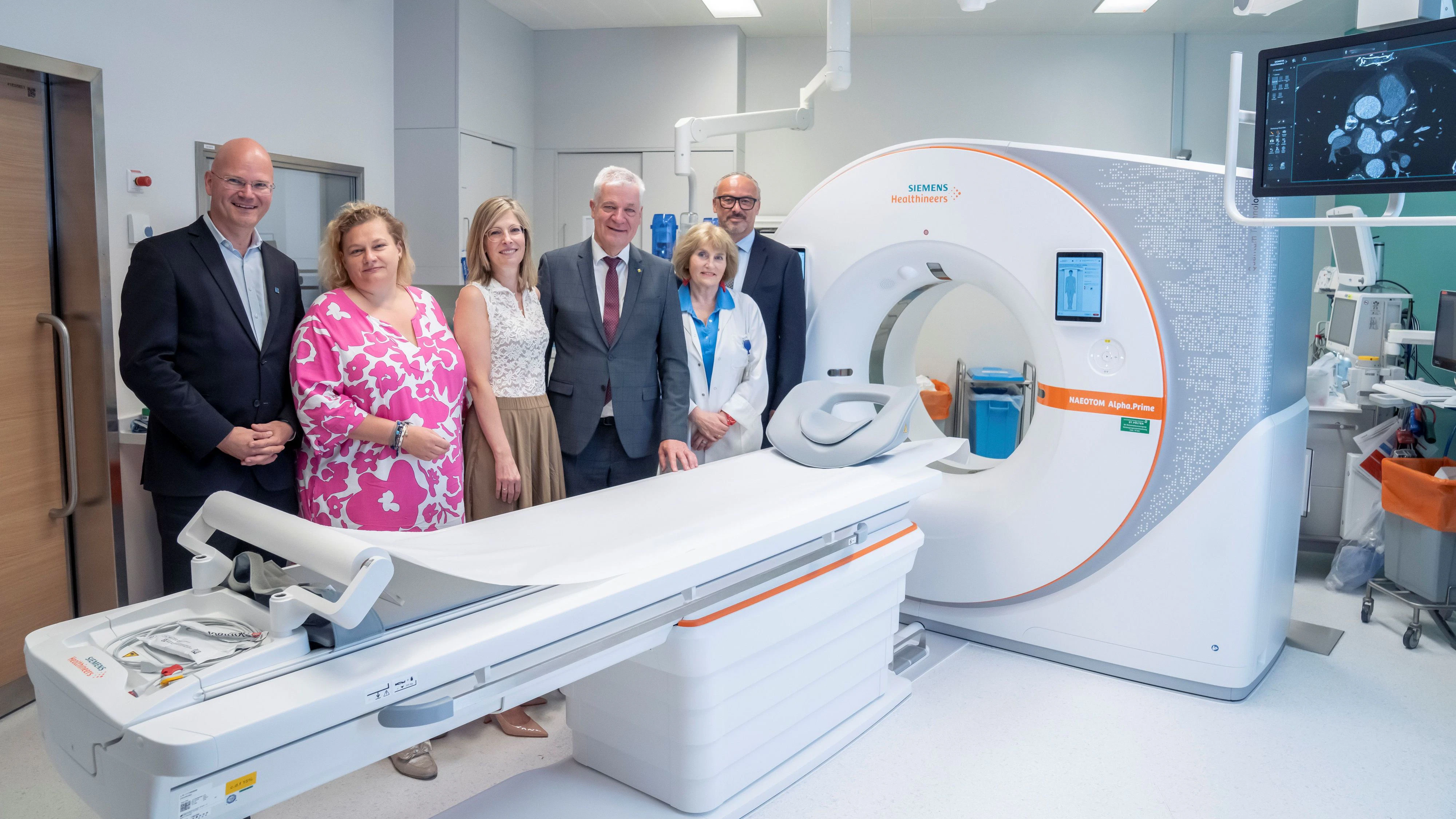 Heute.at - Meilenstein in Medizin: Neues CT-Gerät in St. Pölten