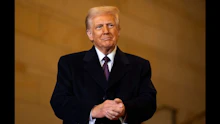Trump wird WM-Pokal an den Sieger überreichen