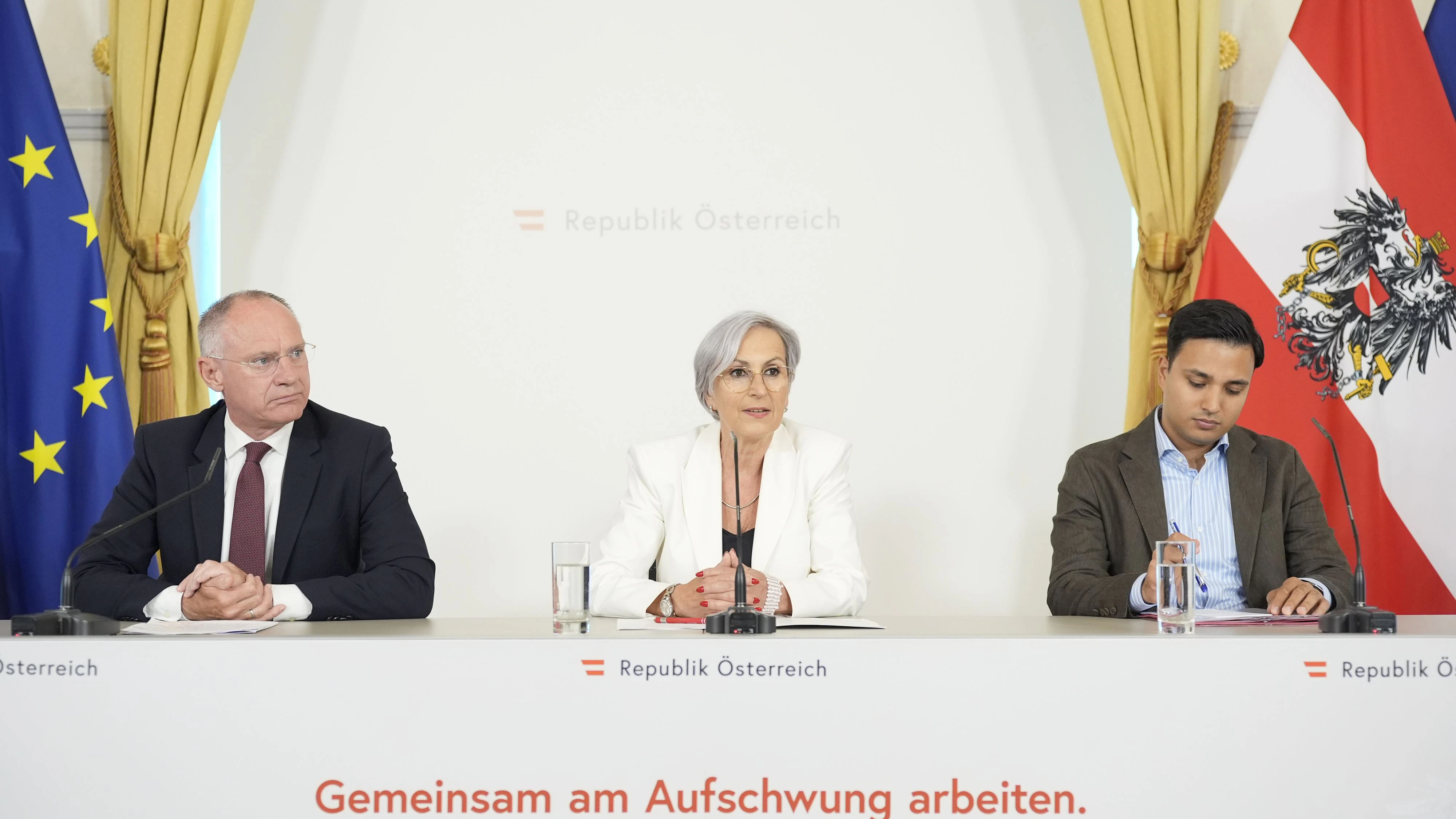 Am Mittwoch präsentierte die Regierung das Konzept der "Haft in der Heimat".