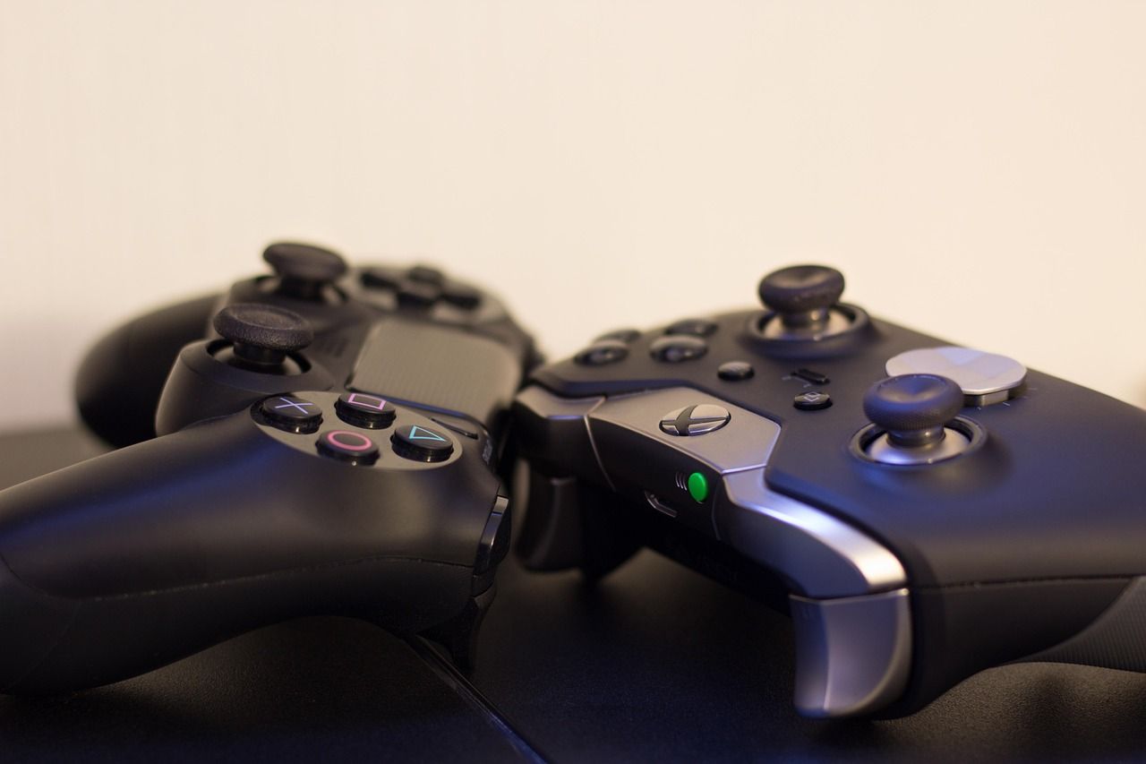 Gaming-Konsolen und Controller