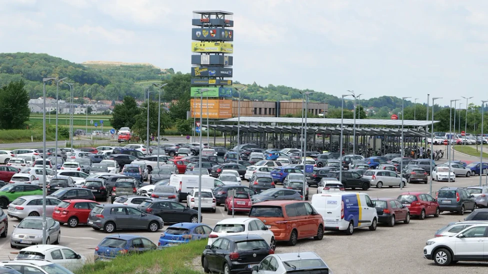 Parkplatzsituation beim Bahnhof
