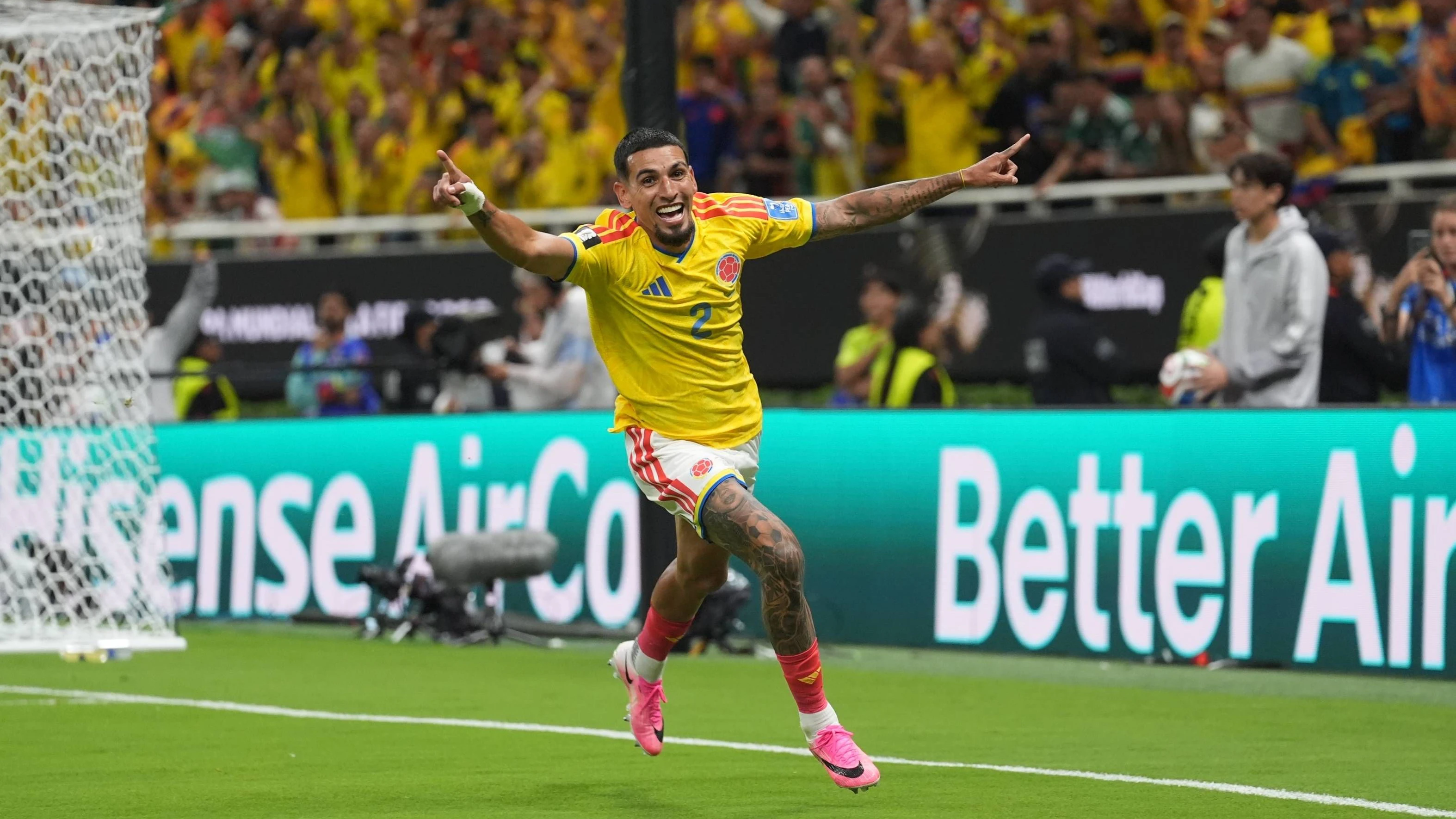 Colombia v DR Congo - FIFA World Cup, WM, Weltmeisterschaft, Fussball 2026 - Group K ZAPOPAN, MEXICO - JUNE 23: Daniel Munoz of Colombia celebrates after scoring a goal during the 2026 FIFA World Cup First Stage Group K match between Colombia and DR Congo at Estadio Akron Guadalajara Stadium in Zapopan, Guadalajara, Mexico on June 23, 2026. Juancho Torres / Anadolu Jalisco Mexico. Editorial use only. Please get in touch for any other usage. PUBLICATIONxNOTxINxTURxUSAxCANxUKxJPNxITAxFRAxAUSxESPxBELxKORxRSAxHKGxNZL Copyright: x2026xAnadoluxJuanchoxTorresx