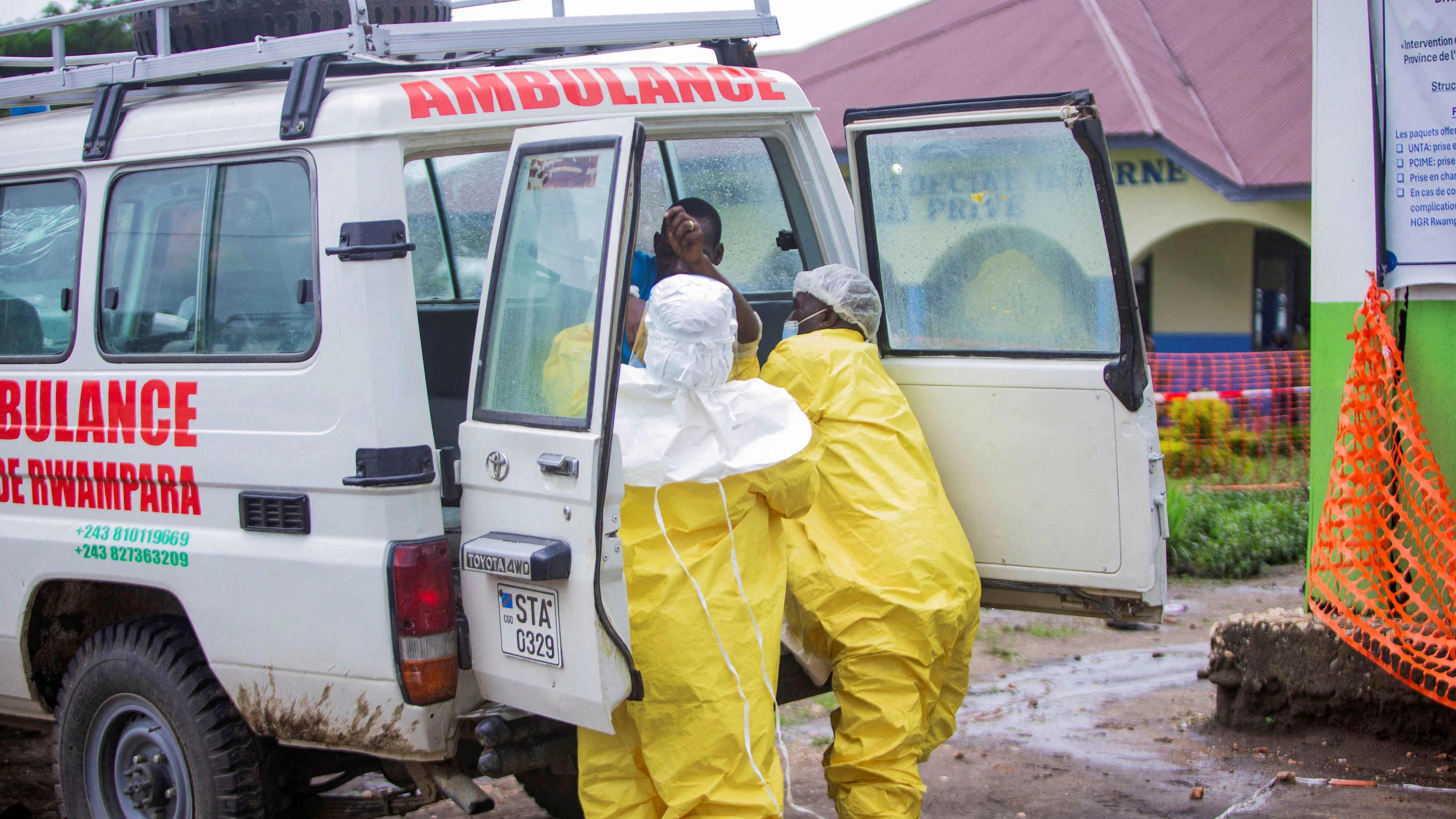 FILE PHOTO: Congolese health workers receive a patient at the Rwampara General Hospital as authorities intensify efforts to contain a new Ebola outbreak involving the Bundibugyo strain outbreak in Rwampara outside Bunia, Ituri province, Democratic Republic of Congo, May 21, 2026. REUTERS/Stringer/File Photo