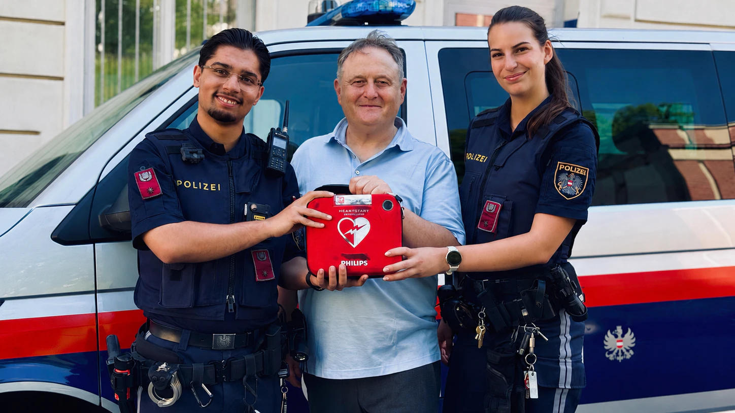 Monate nach dem dramatischen Notfall konnte Michael seinen Lebensrettern persönlich "Danke" sagen.