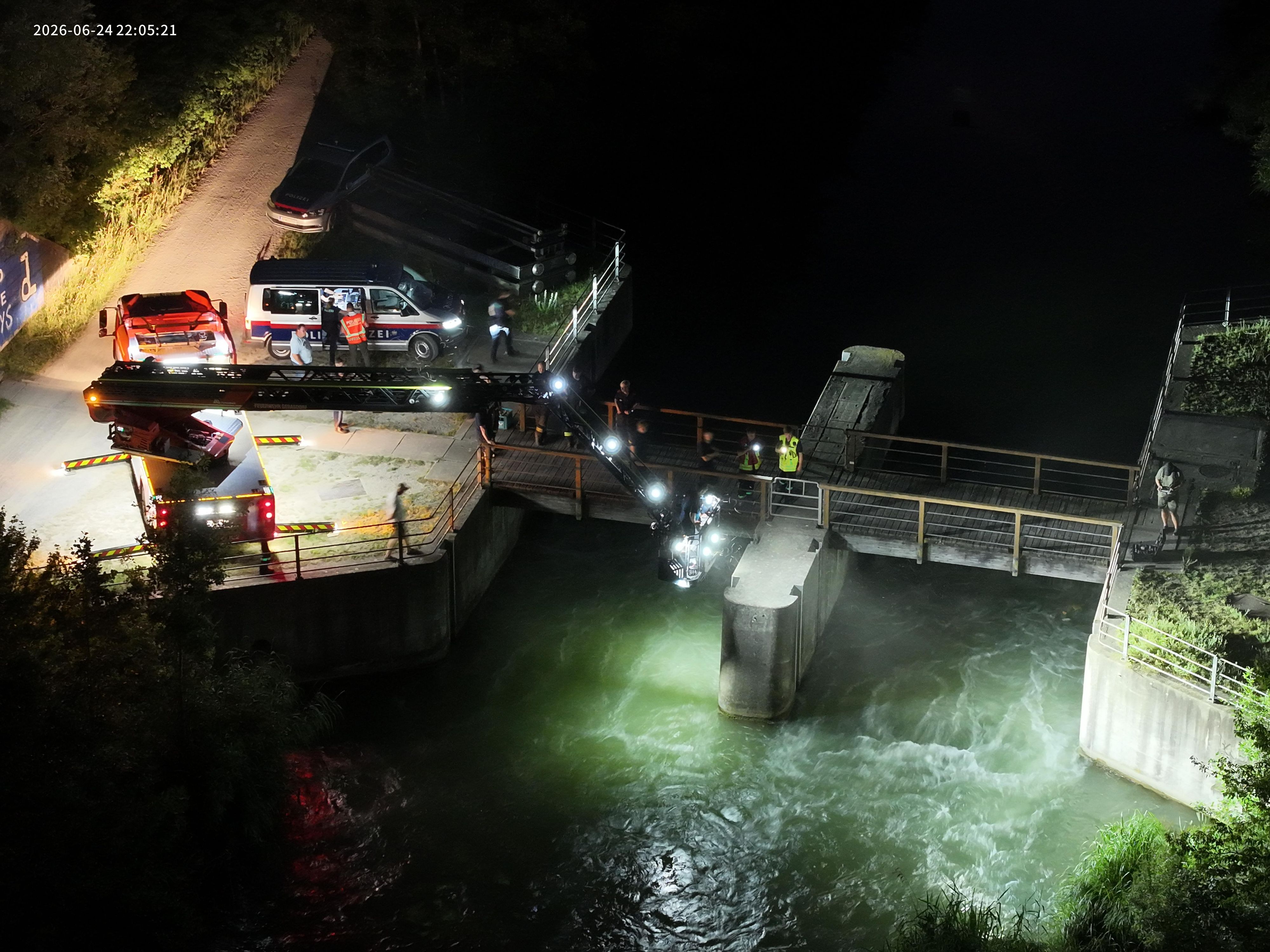Am Mittwochabend gegen 22 Uhr lief eine große Suchaktion bei der Wehranlage.