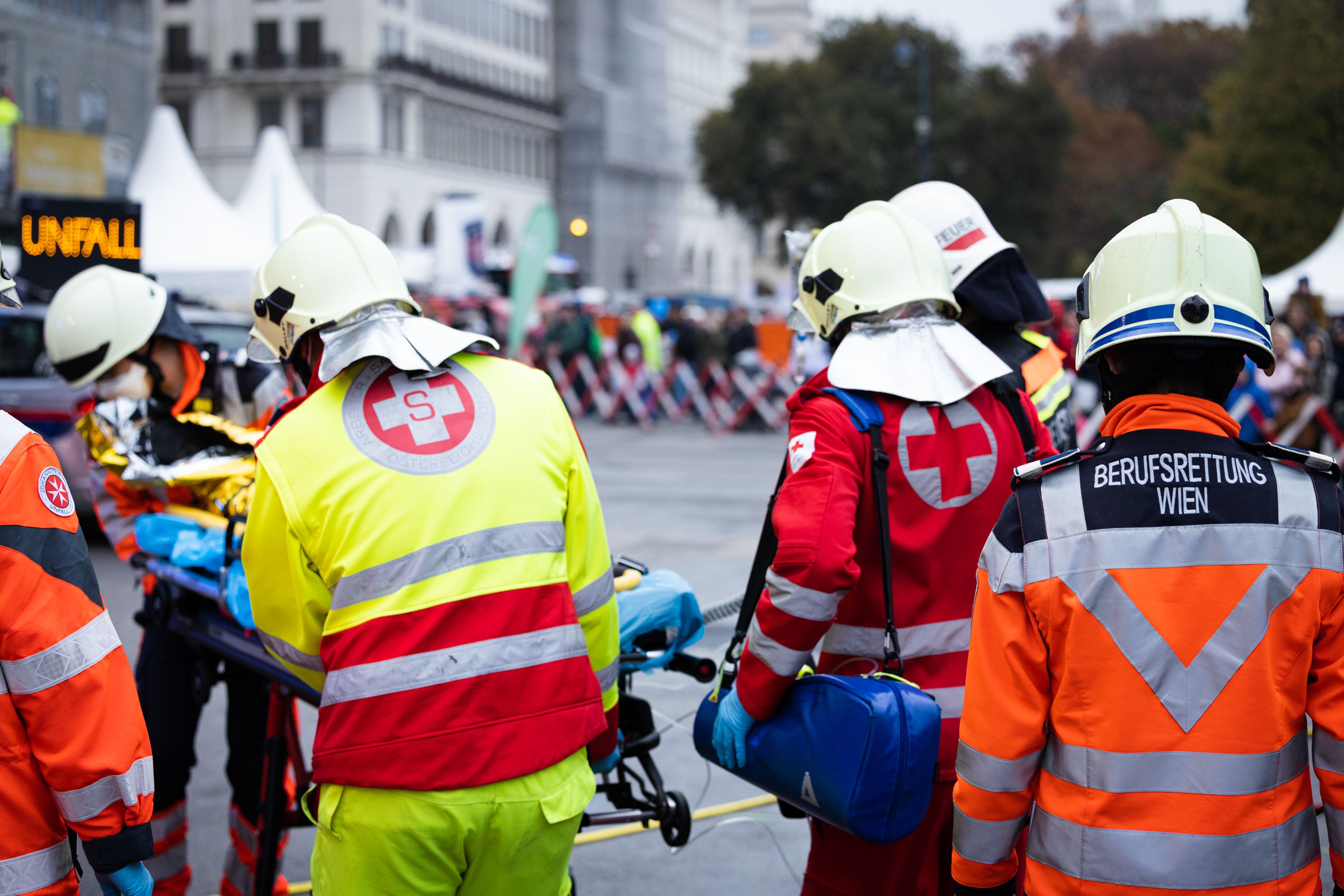 Sanitäter im Einsatz in Wien (Archiv)