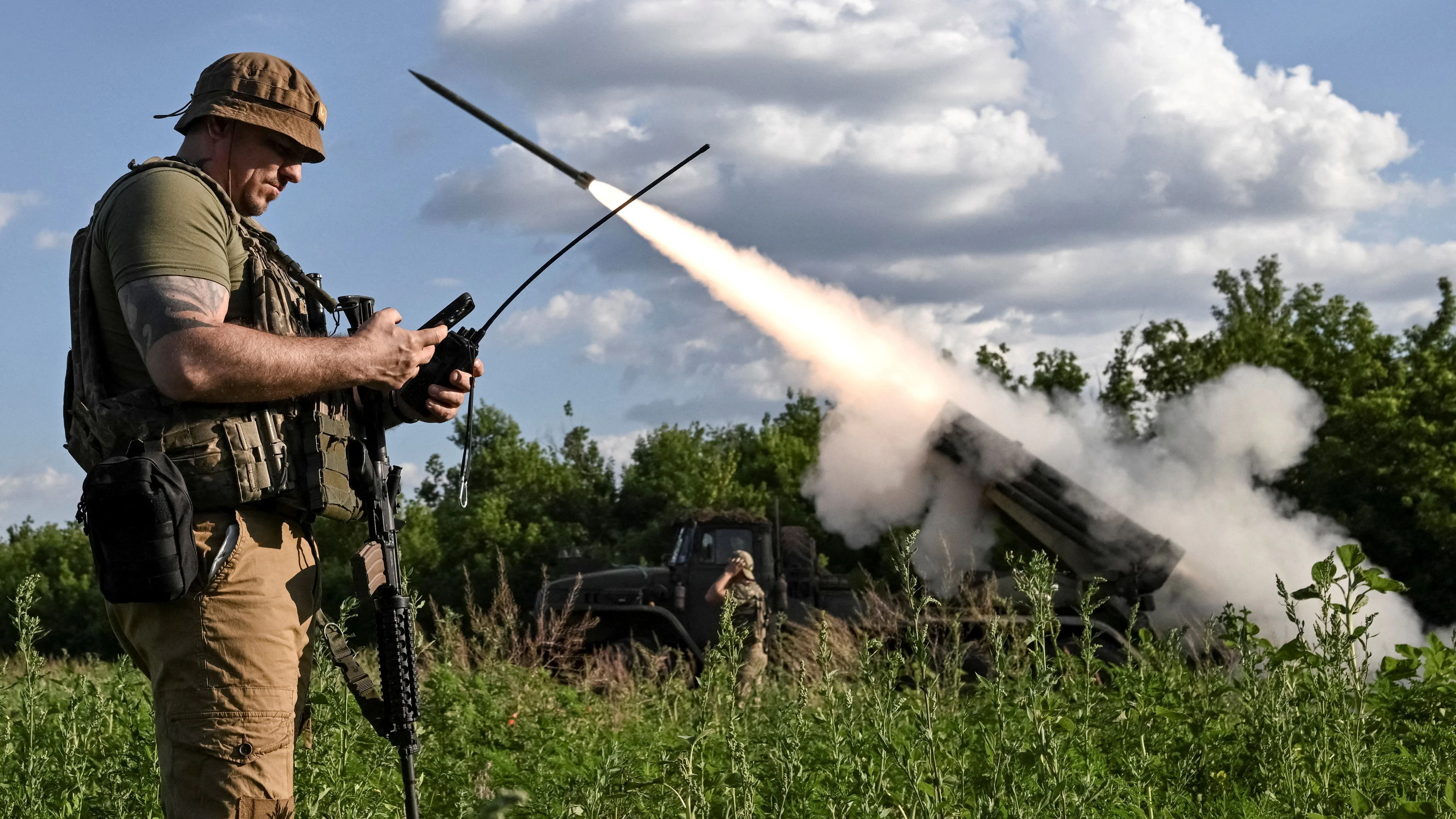 Servicemen of the 148th Separate Artillery Zhytomyr Brigade of the Armed Forces of Ukraine fire a BM-21 Grad multiple launch rocket system towards Russian troops, amid Russia's attack on Ukraine, in Dnipropetrovsk region, Ukraine, June 22, 2026. REUTERS/Stringer     TPX IMAGES OF THE DAY     