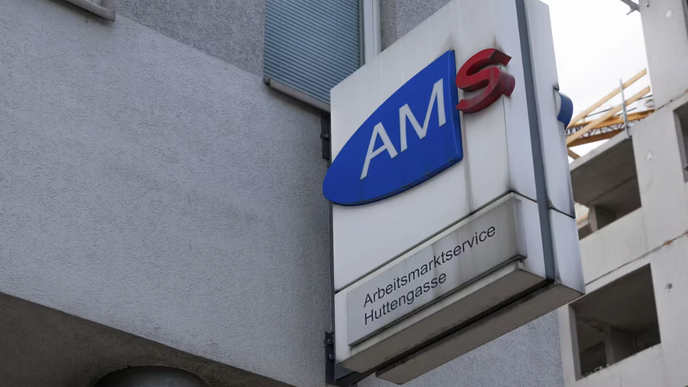 Heute.at - Dann sind sie plötzlich alt: AMS-Chef mahnt Betriebe