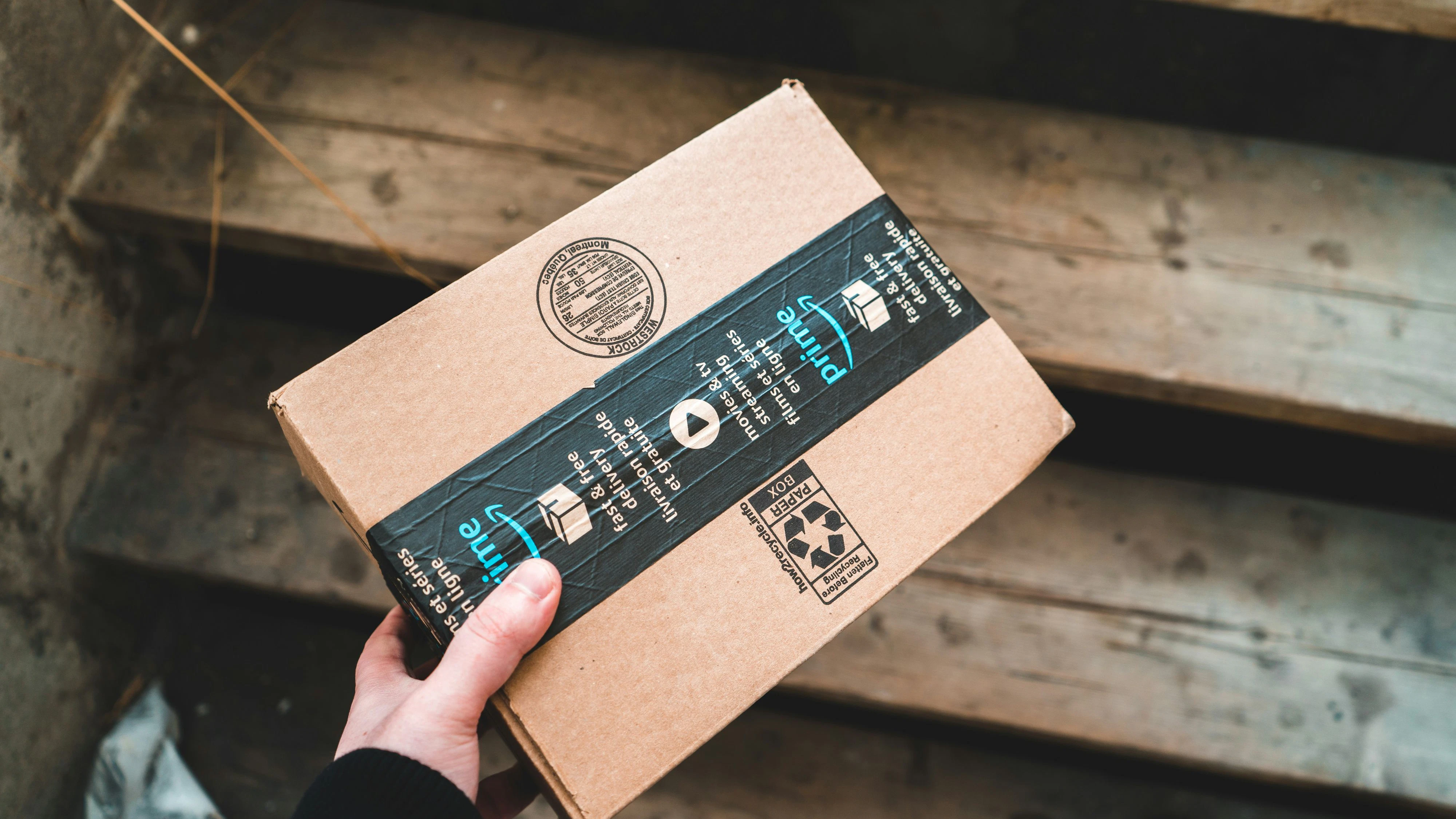 Heute.at - Gelber Amazon-Sticker: Das steckt dahinter