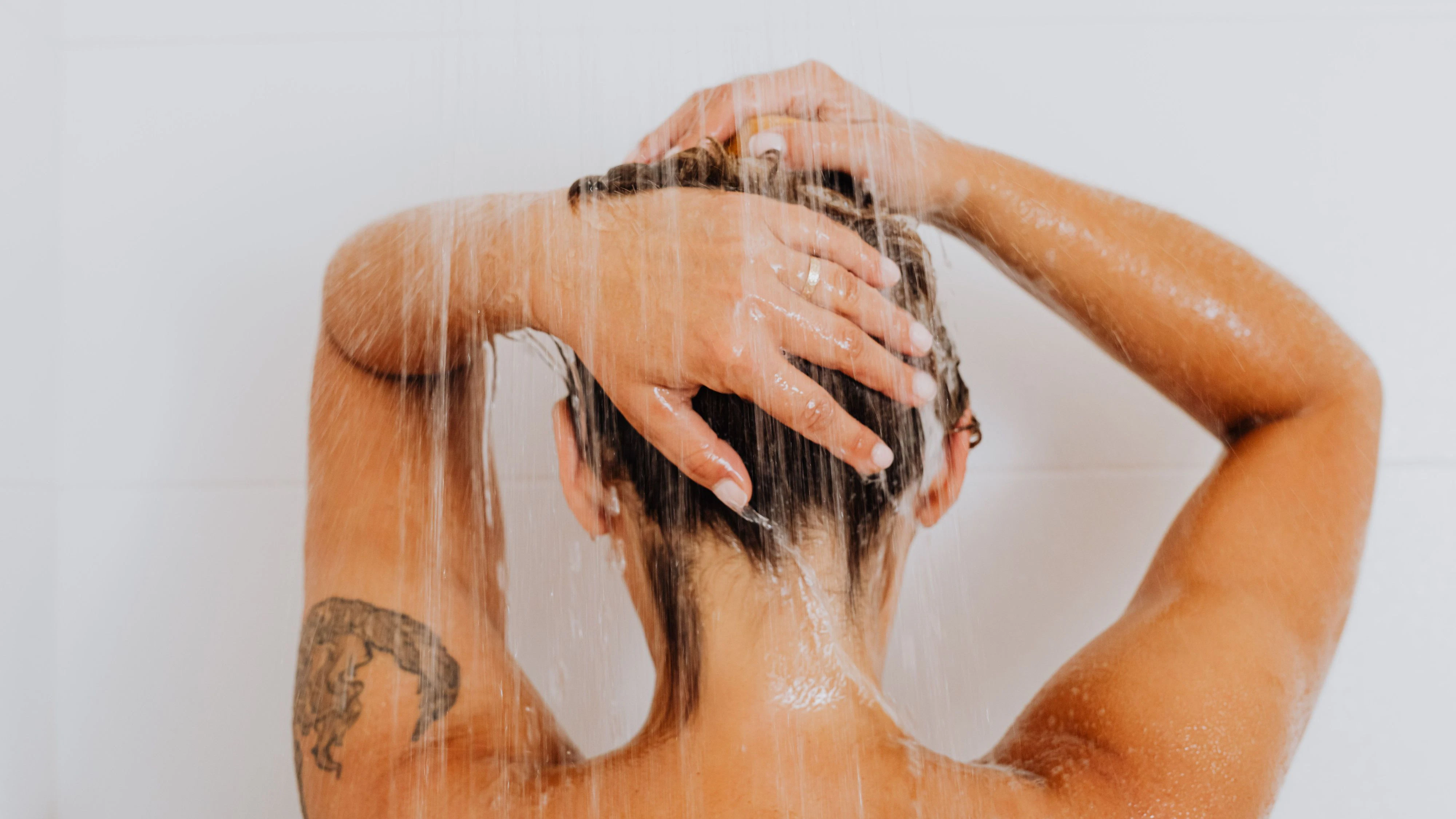 Heute.at - Morgens oder doch eher abends duschen – was ist besser?