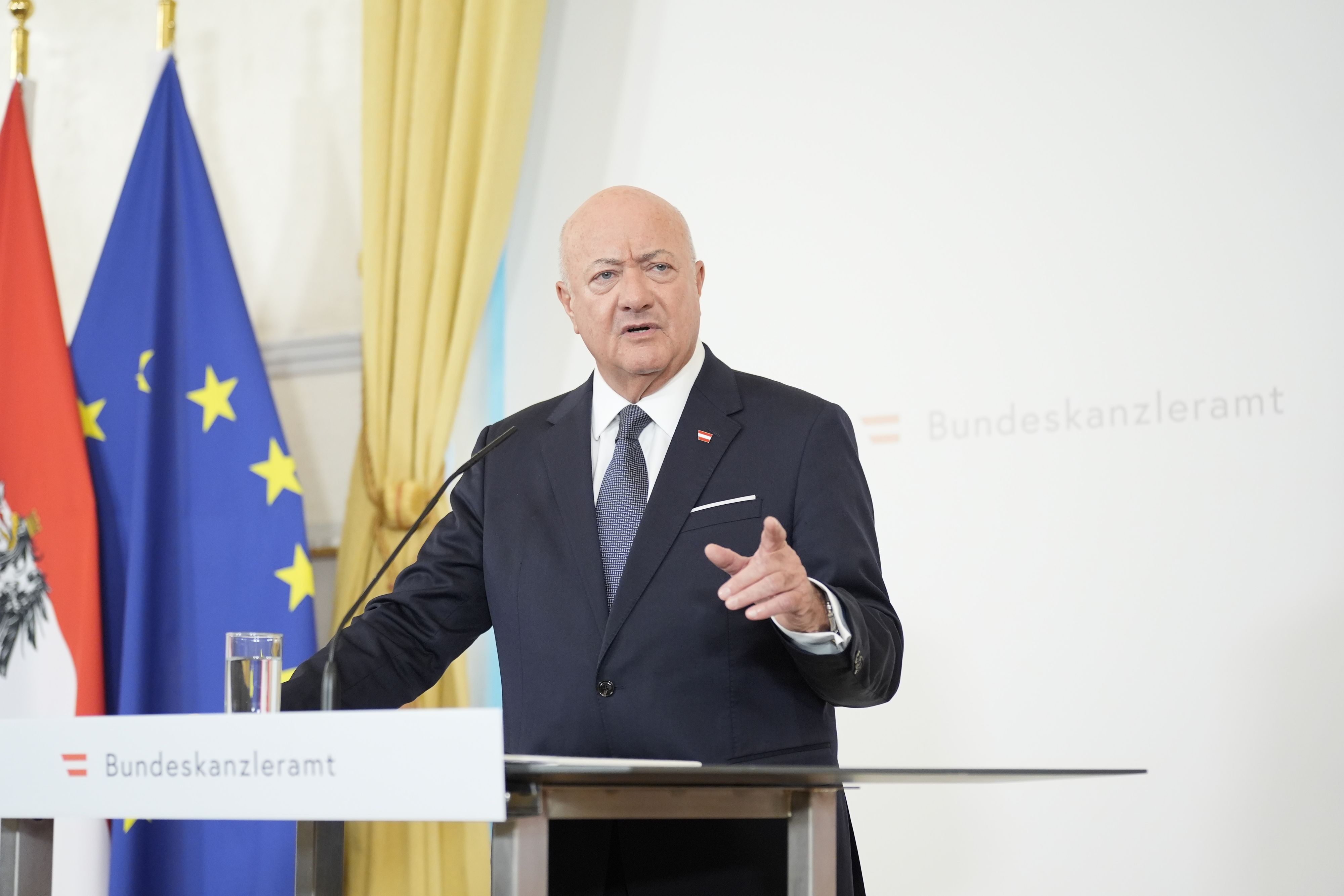 Bundeskanzler Christian Stocker (ÖVP) drückt aufs Tempo bei der Reform-Agenda.